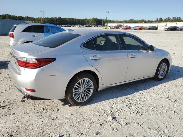 Photo 2 VIN: JTHBK1GGXF2204960 - LEXUS ES 350 