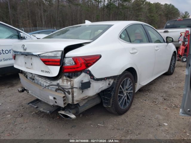 Photo 3 VIN: JTHBK1GGXG2213935 - LEXUS ES 350 