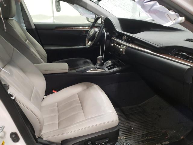 Photo 4 VIN: JTHBK1GGXG2221856 - LEXUS ES 350 