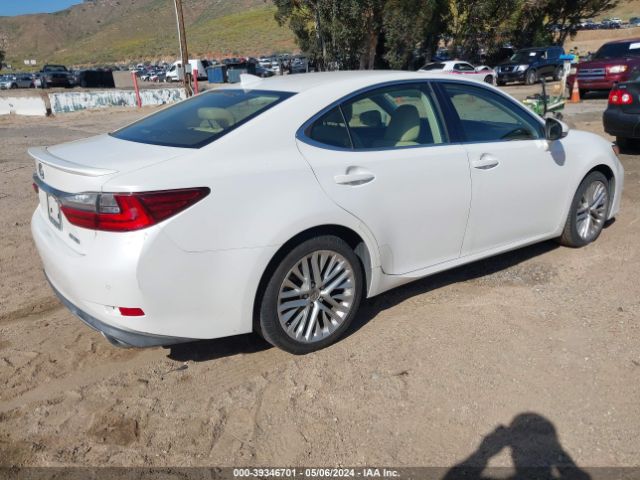 Photo 3 VIN: JTHBK1GGXG2227835 - LEXUS ES 350 