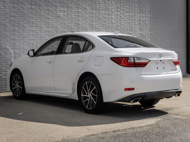 Photo 6 VIN: JTHBK1GGXG2242934 - LEXUS ES350 