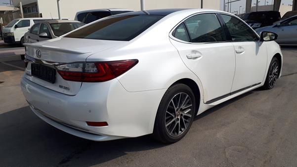 Photo 8 VIN: JTHBK1GGXH2248038 - LEXUS ES 350 