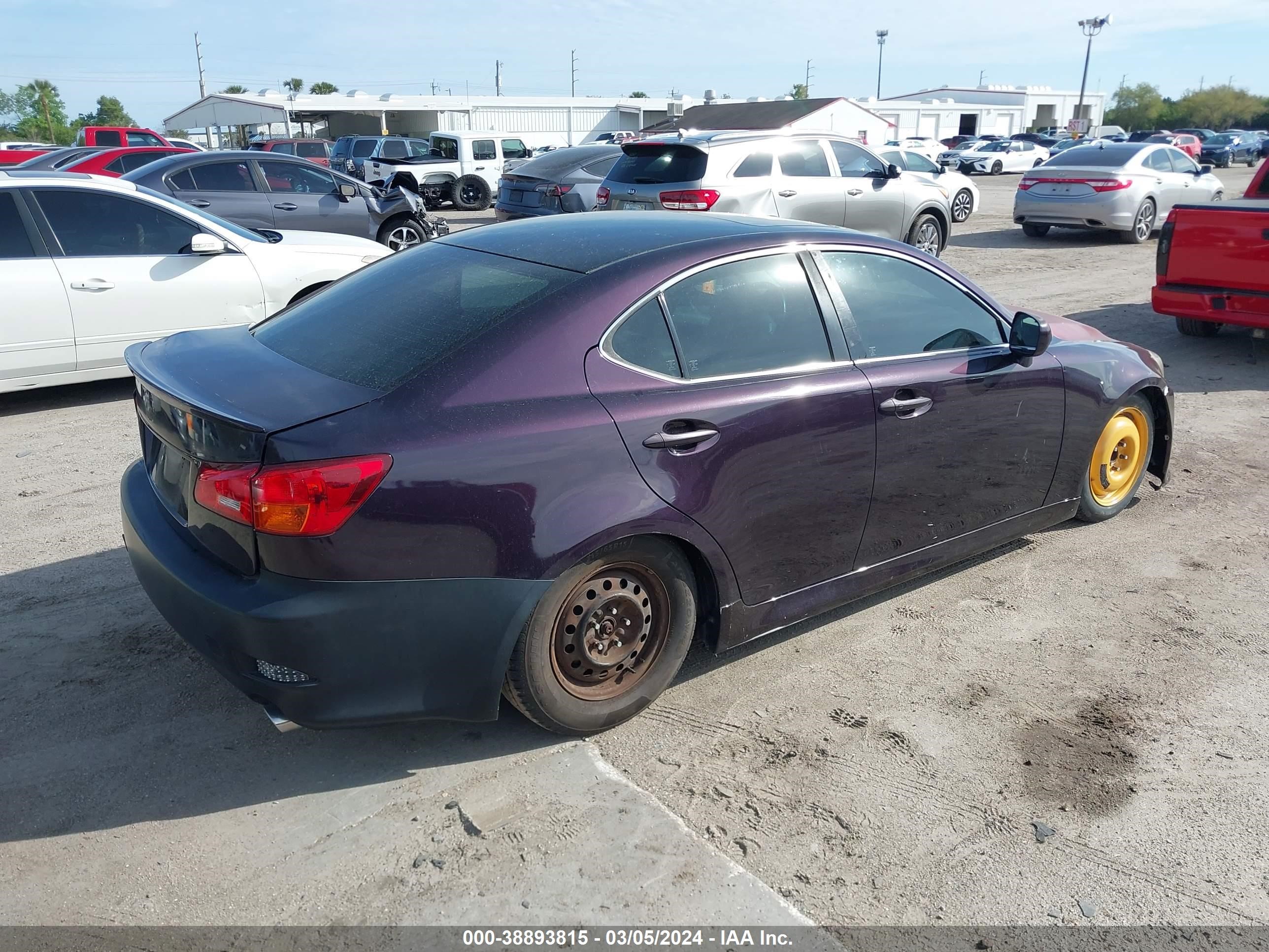 Photo 3 VIN: JTHBK262062008604 - LEXUS IS 