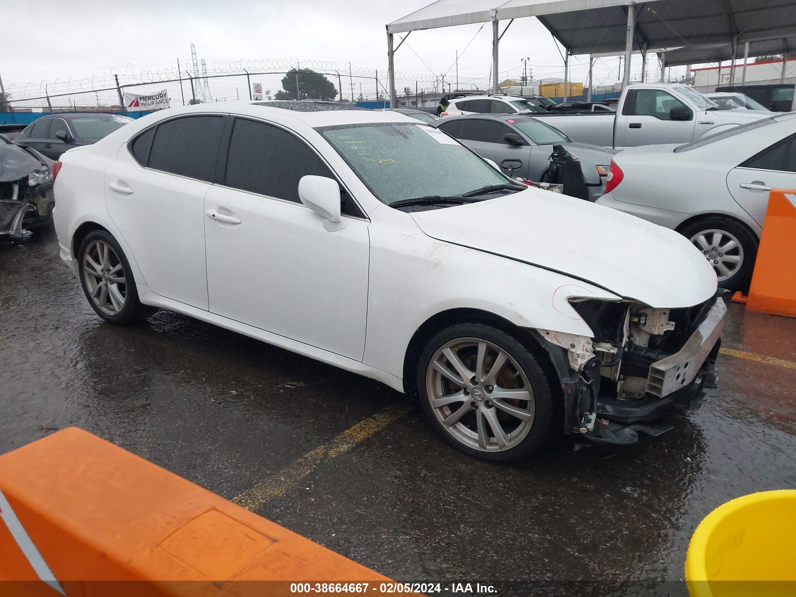 Photo 0 VIN: JTHBK262072045590 - LEXUS IS 