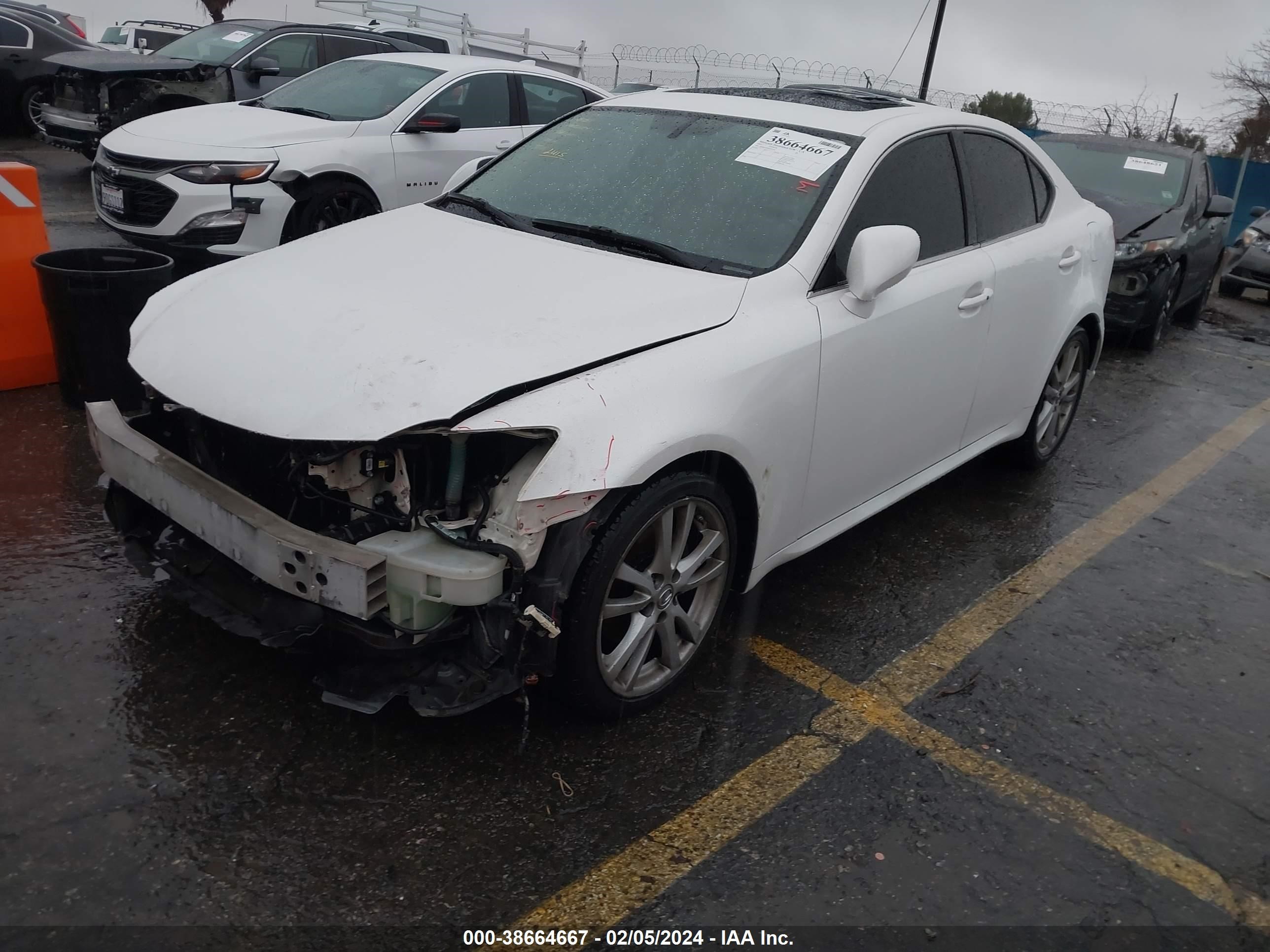 Photo 1 VIN: JTHBK262072045590 - LEXUS IS 