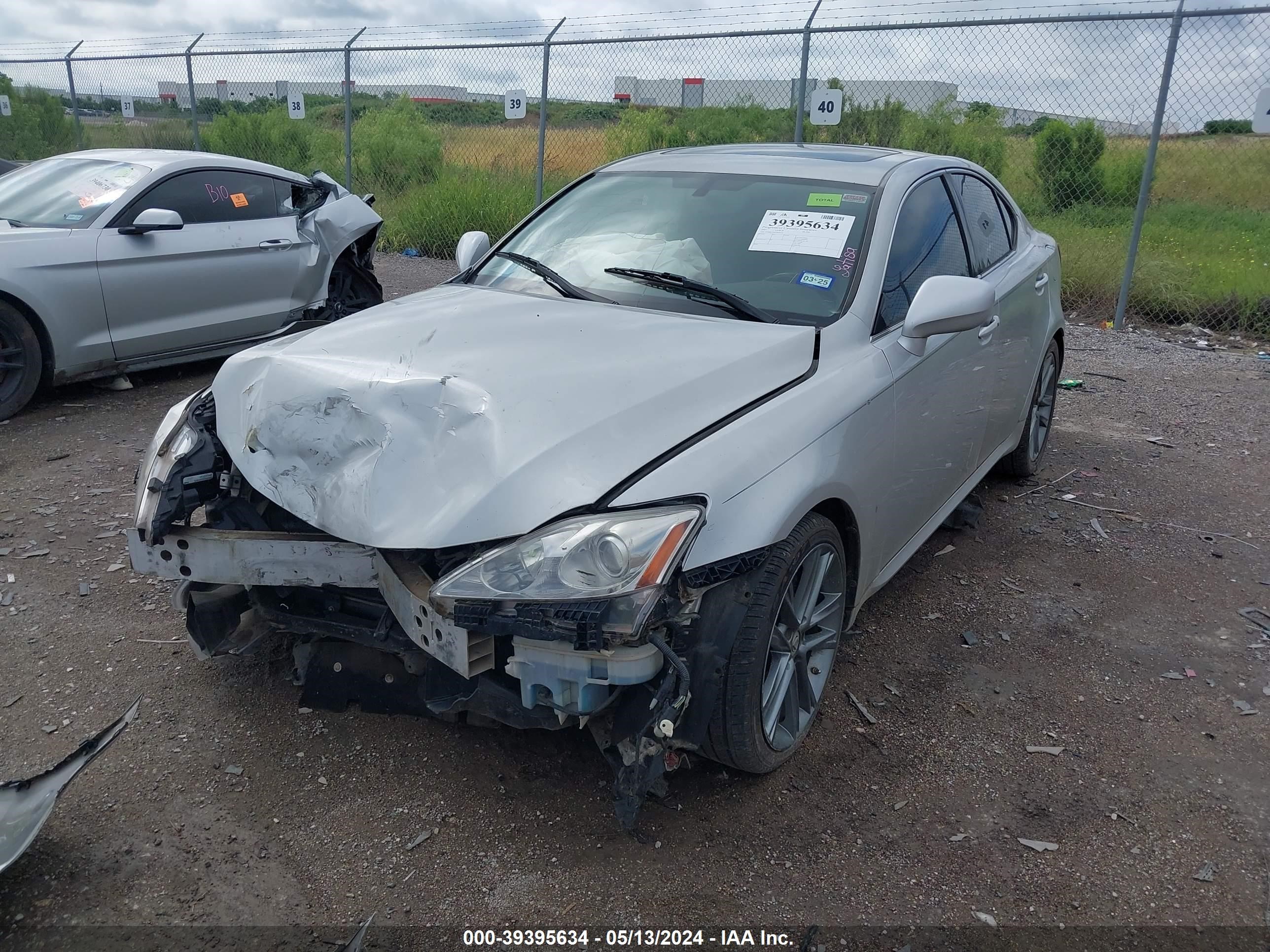 Photo 1 VIN: JTHBK262072050353 - LEXUS IS 