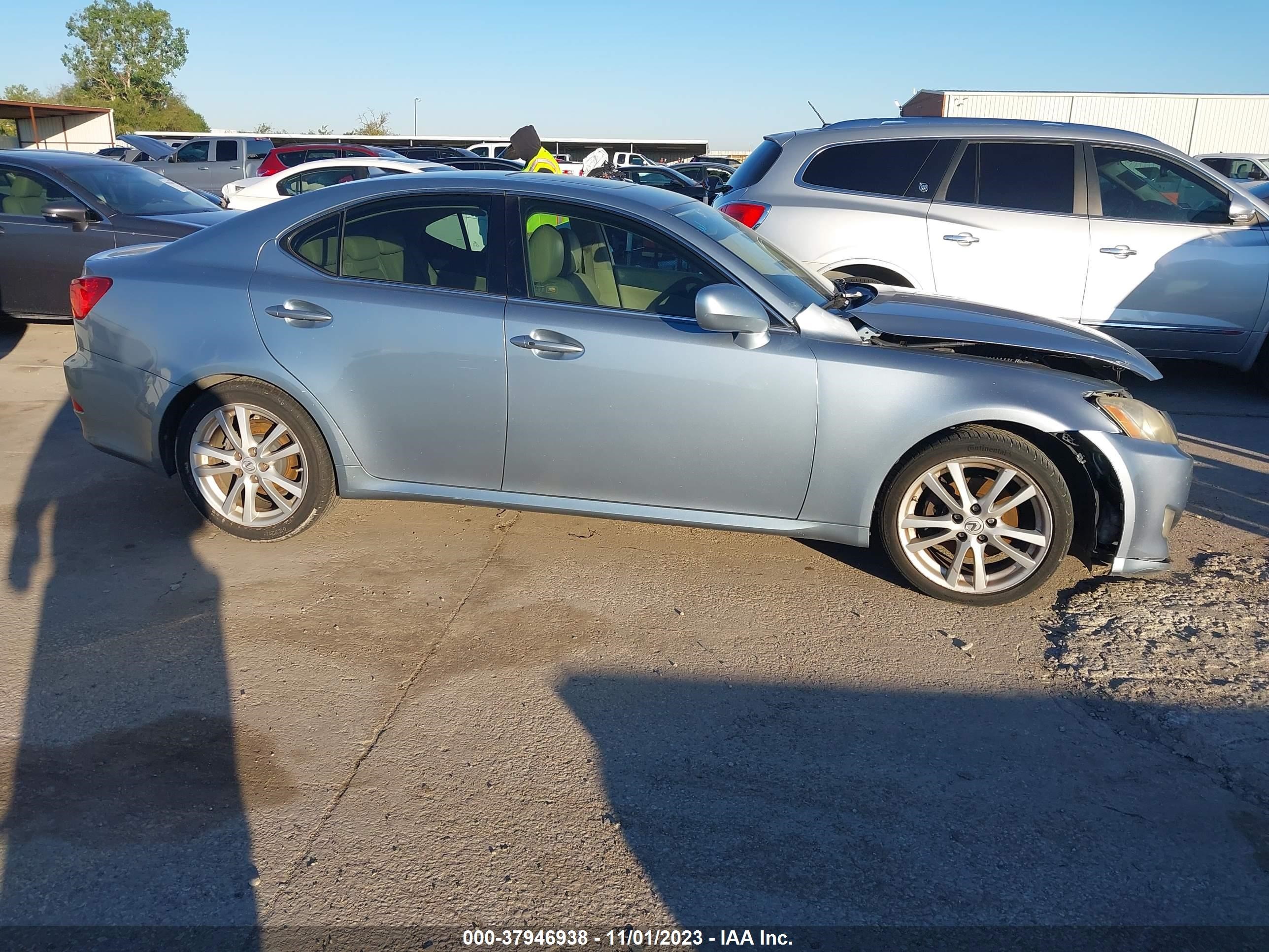 Photo 13 VIN: JTHBK262072058212 - LEXUS IS 