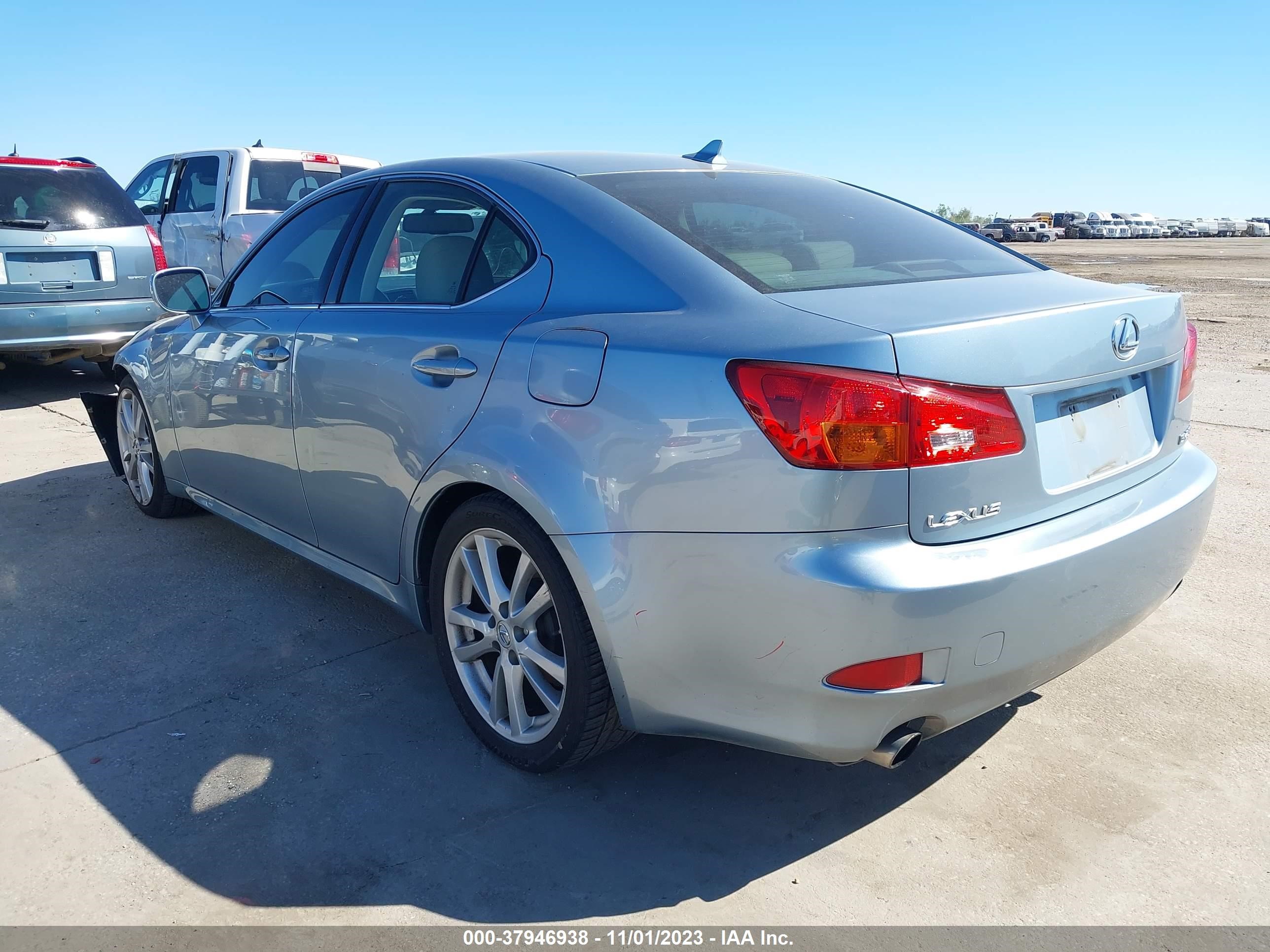 Photo 2 VIN: JTHBK262072058212 - LEXUS IS 