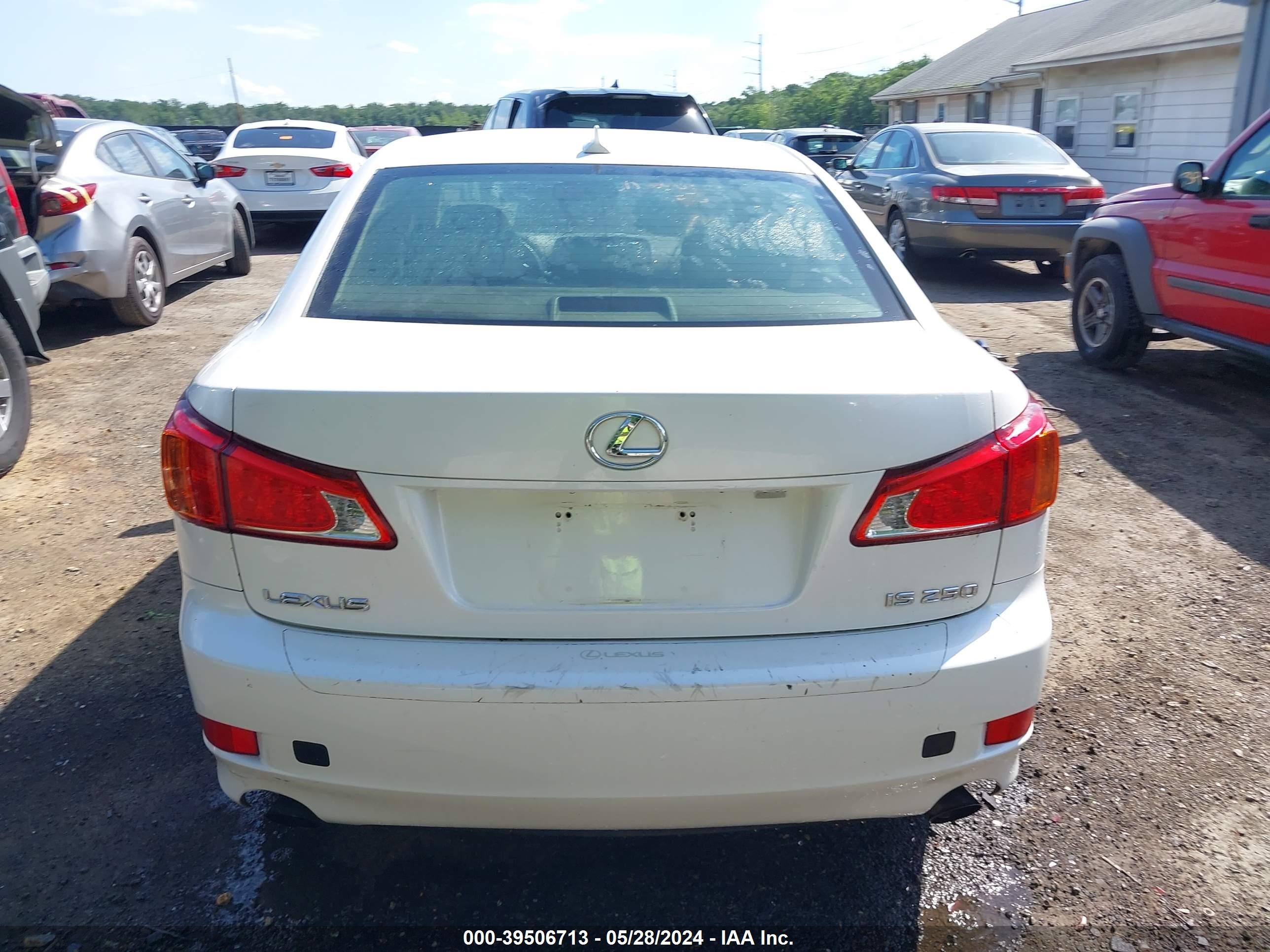 Photo 15 VIN: JTHBK262092091116 - LEXUS IS 