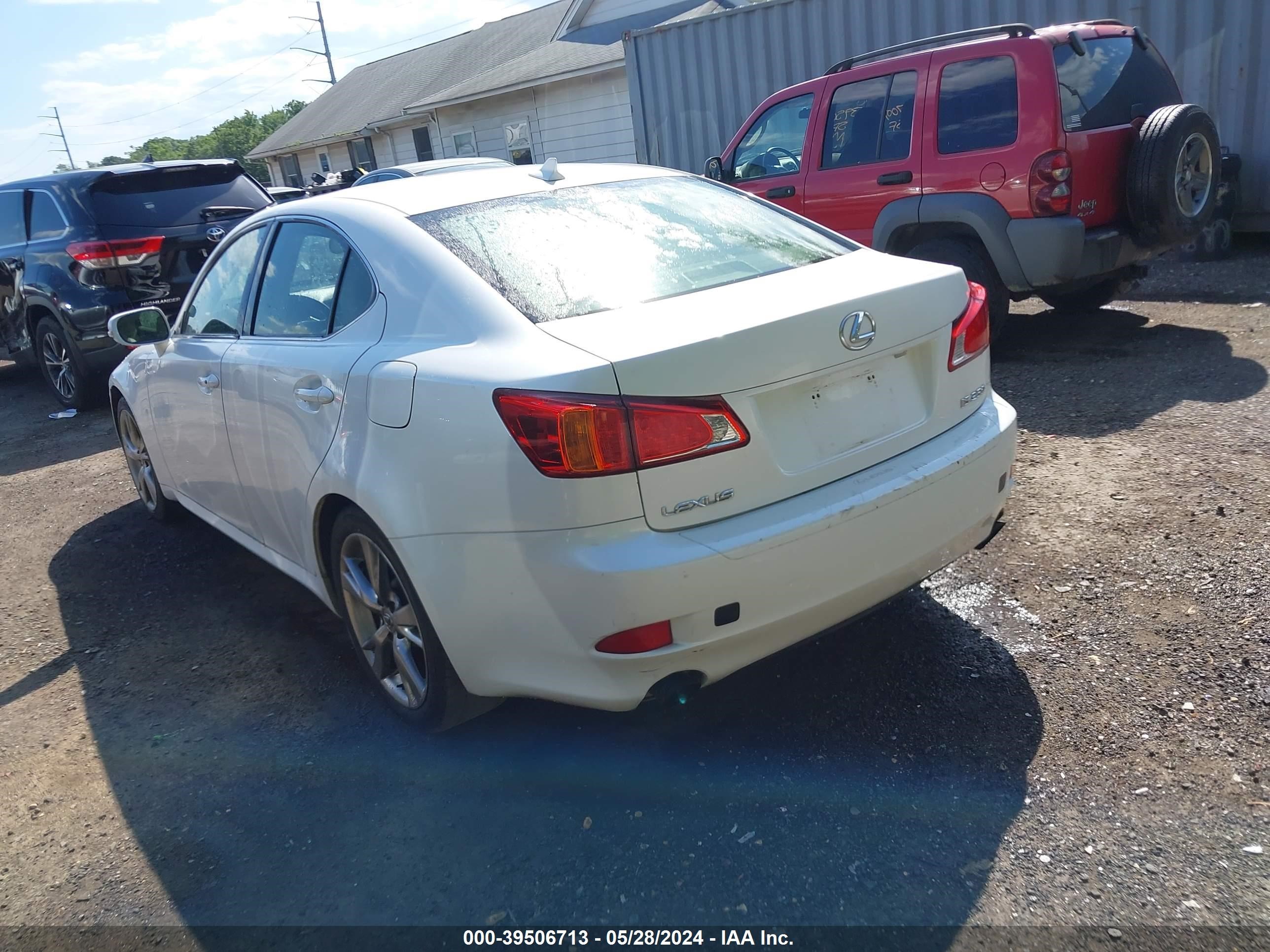 Photo 2 VIN: JTHBK262092091116 - LEXUS IS 