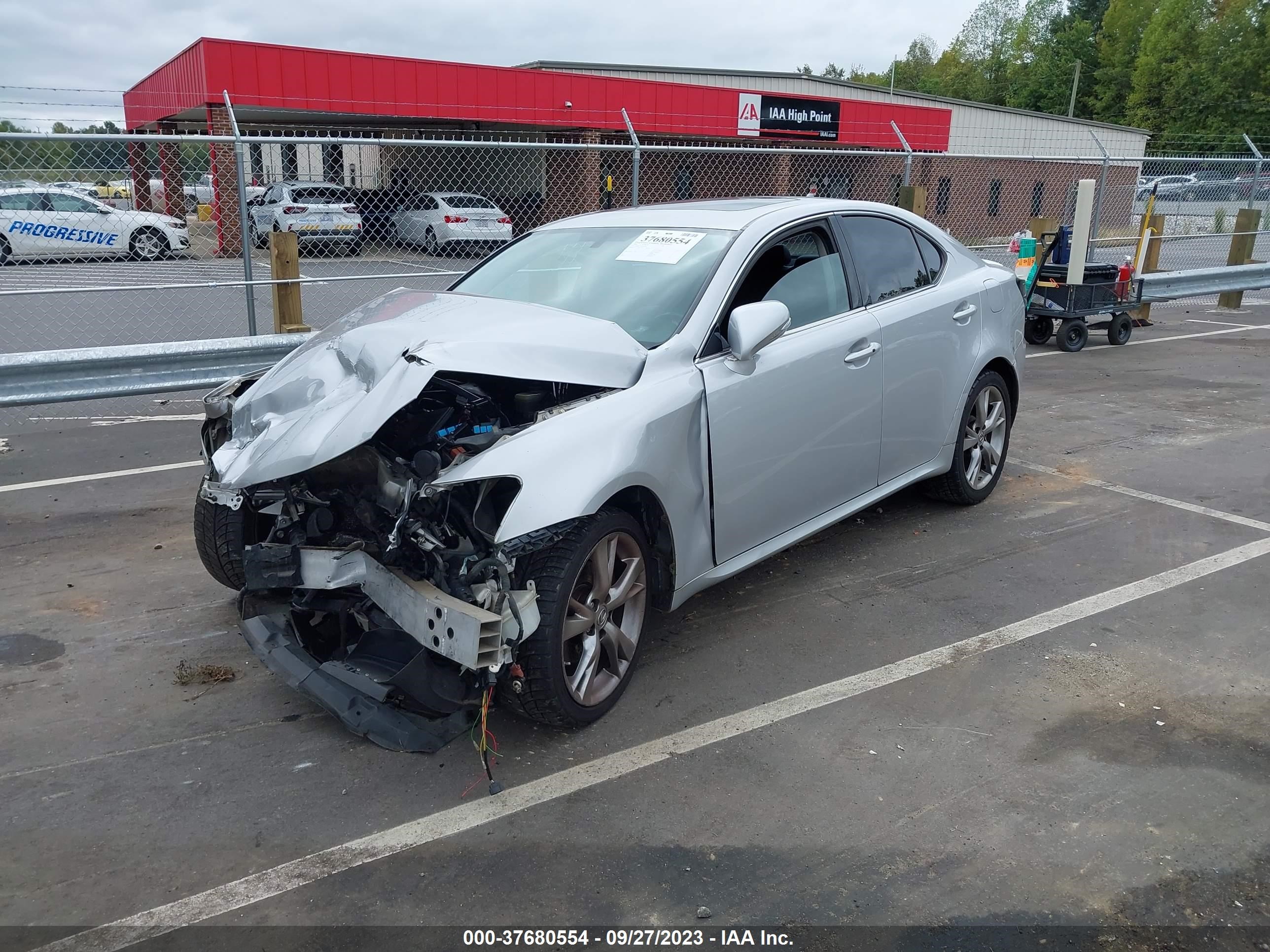 Photo 1 VIN: JTHBK262092093092 - LEXUS IS 