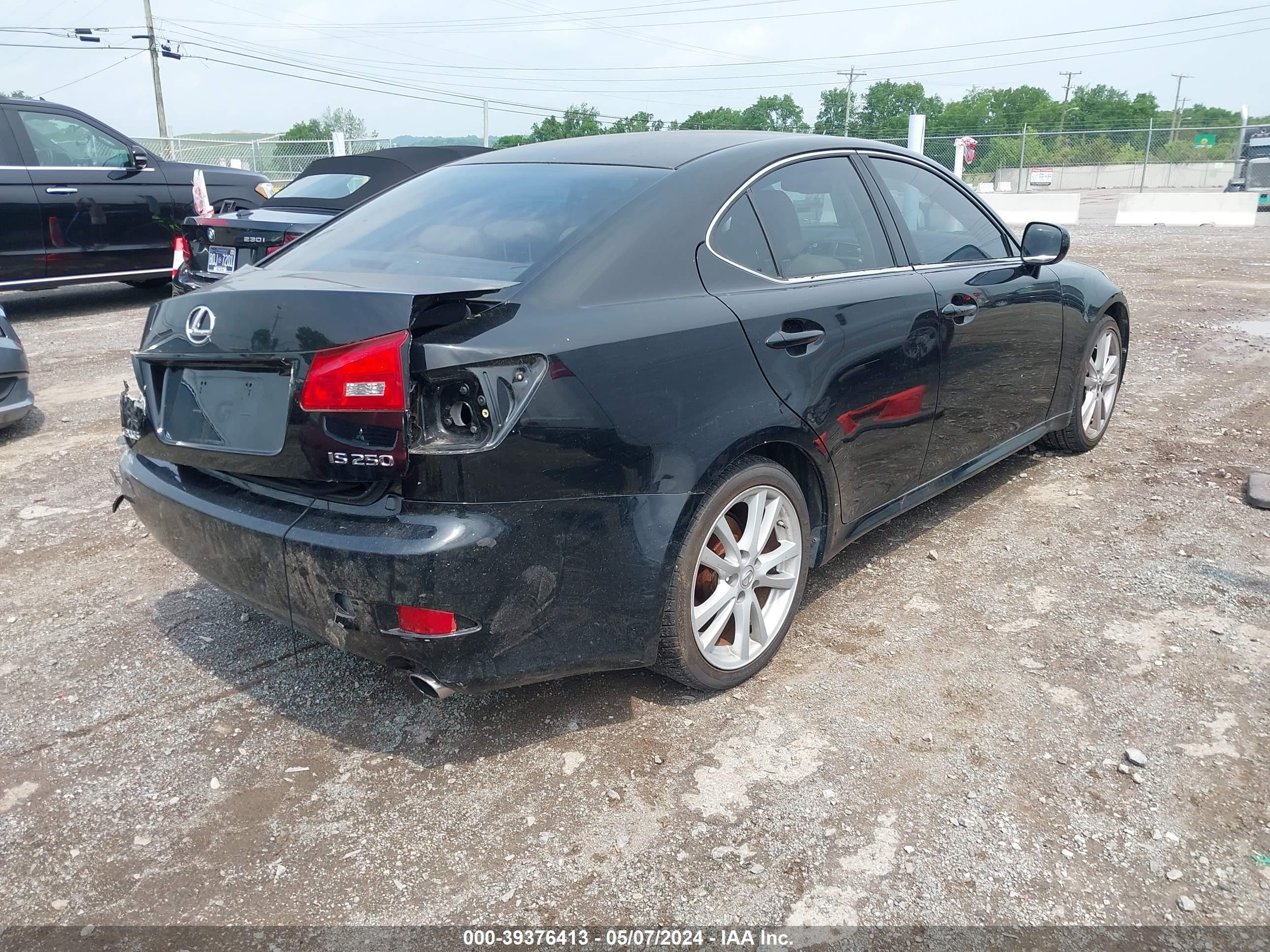 Photo 3 VIN: JTHBK262162017506 - LEXUS IS 