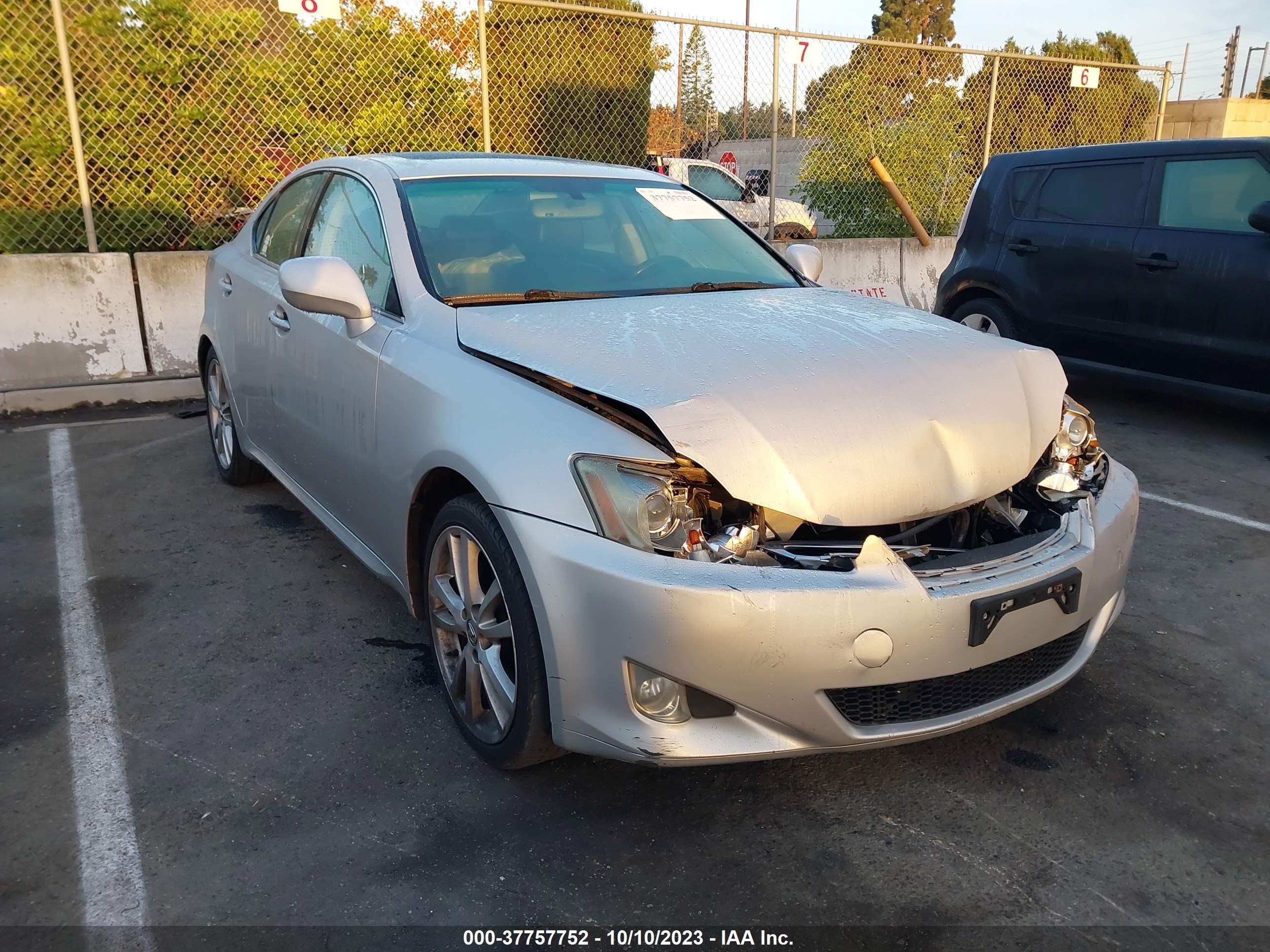 Photo 0 VIN: JTHBK262165015446 - LEXUS IS 