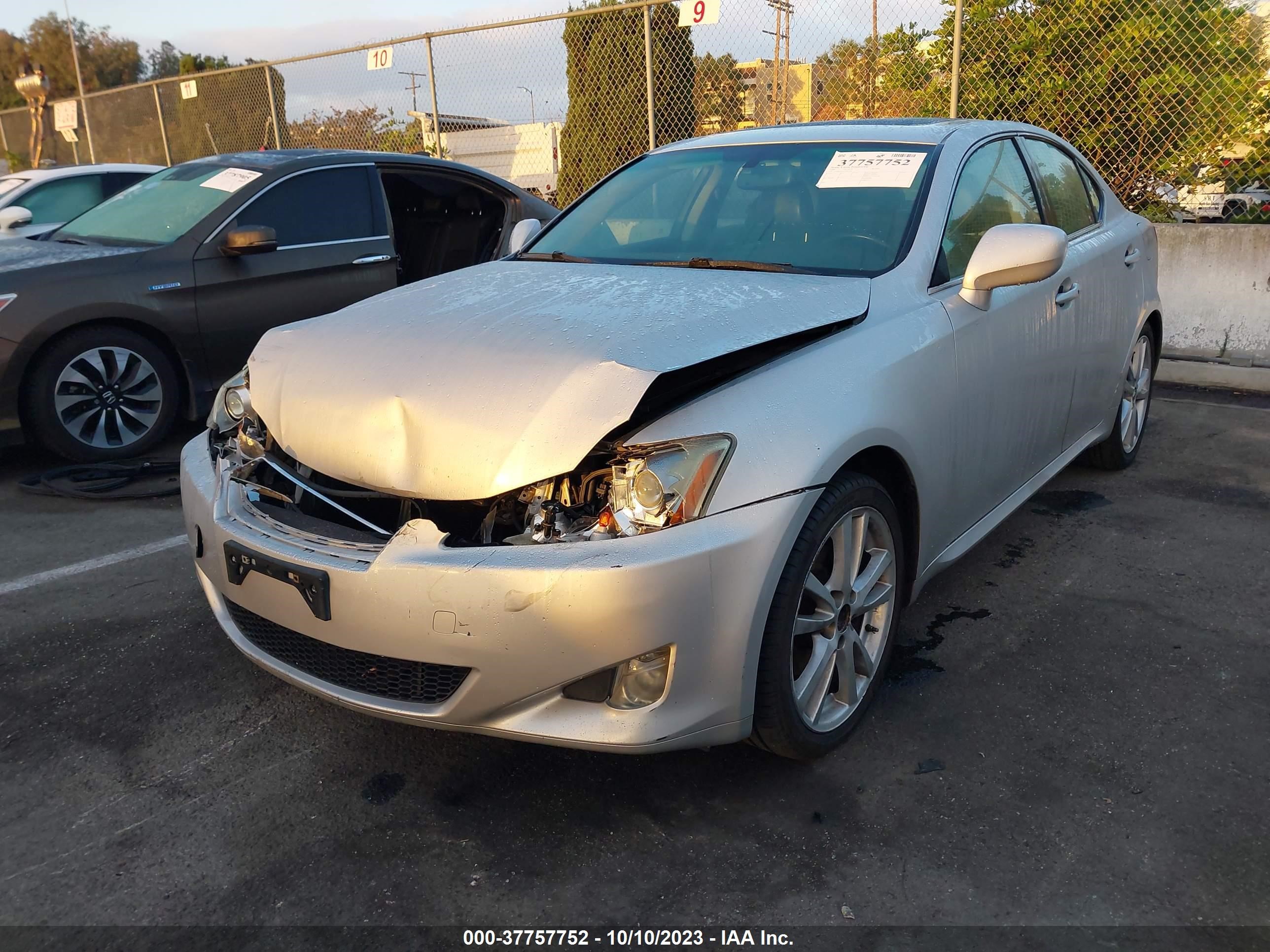 Photo 1 VIN: JTHBK262165015446 - LEXUS IS 