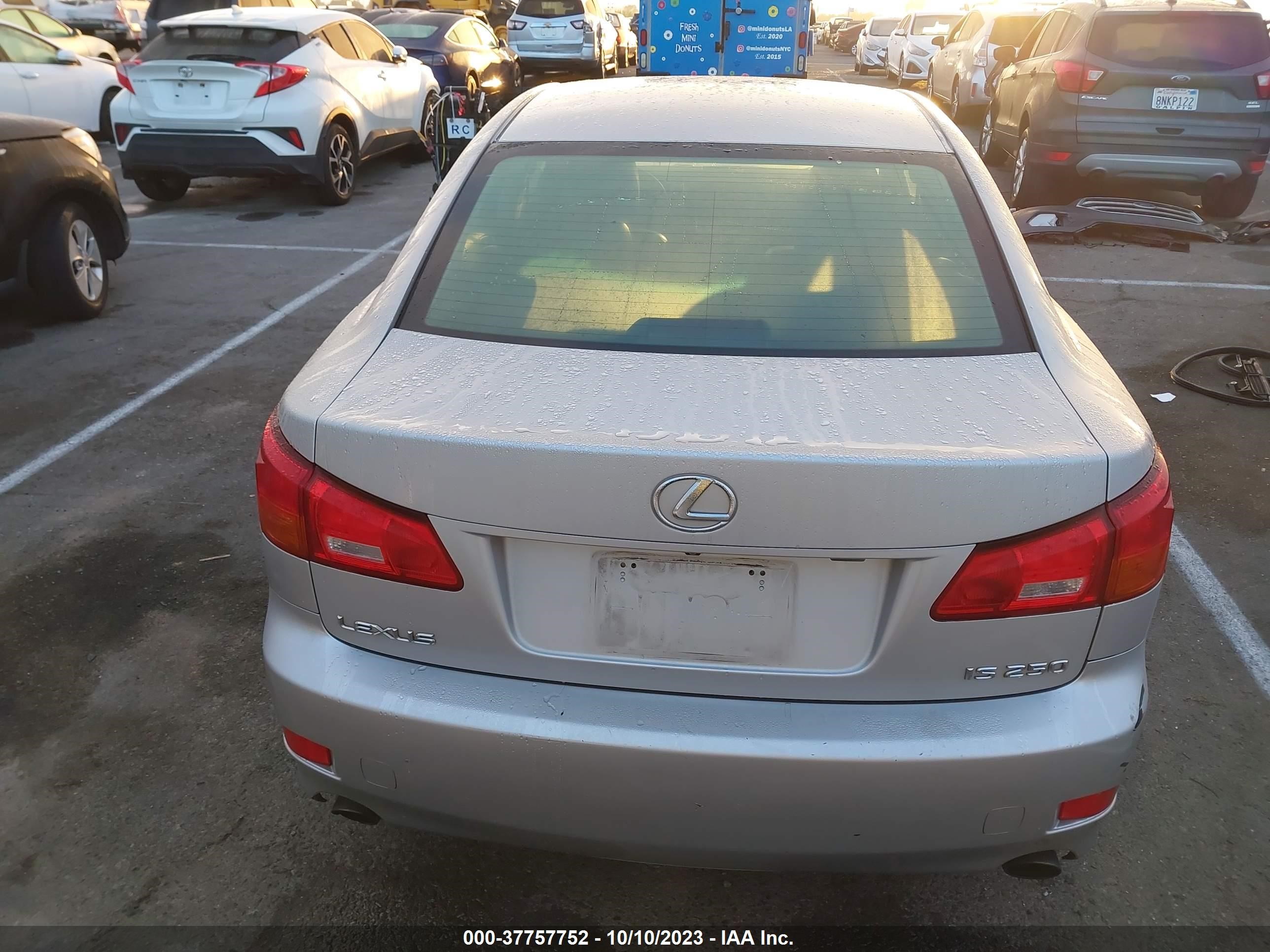 Photo 15 VIN: JTHBK262165015446 - LEXUS IS 