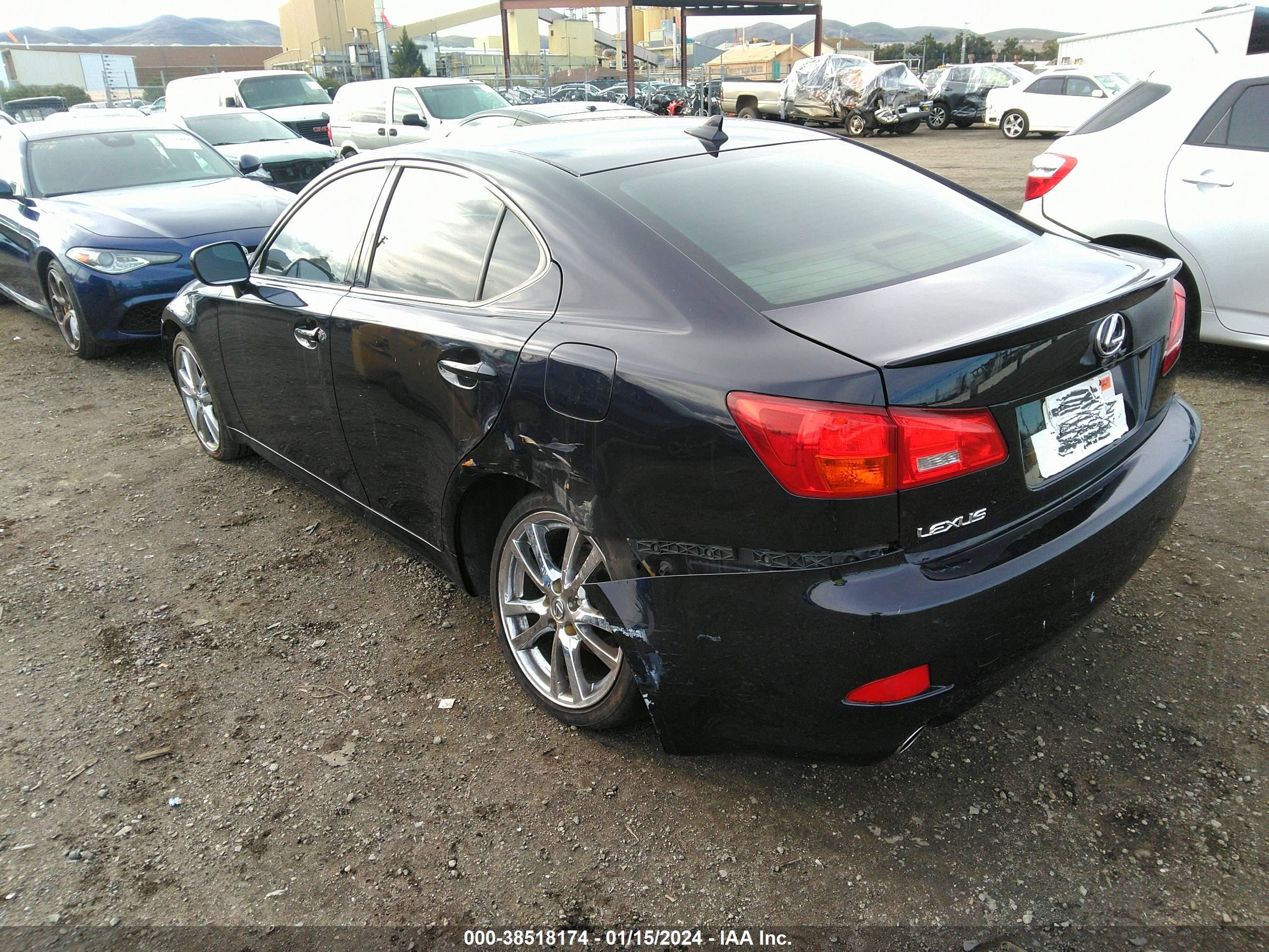 Photo 2 VIN: JTHBK262172047283 - LEXUS IS 