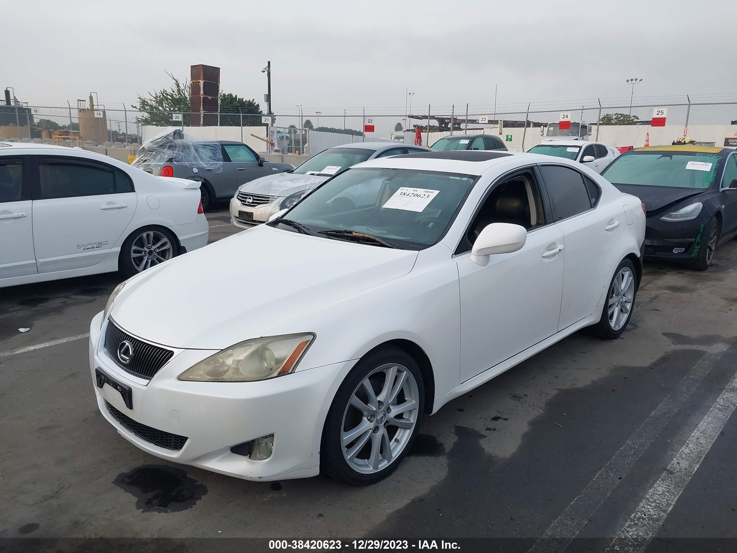 Photo 1 VIN: JTHBK262175050778 - LEXUS IS 