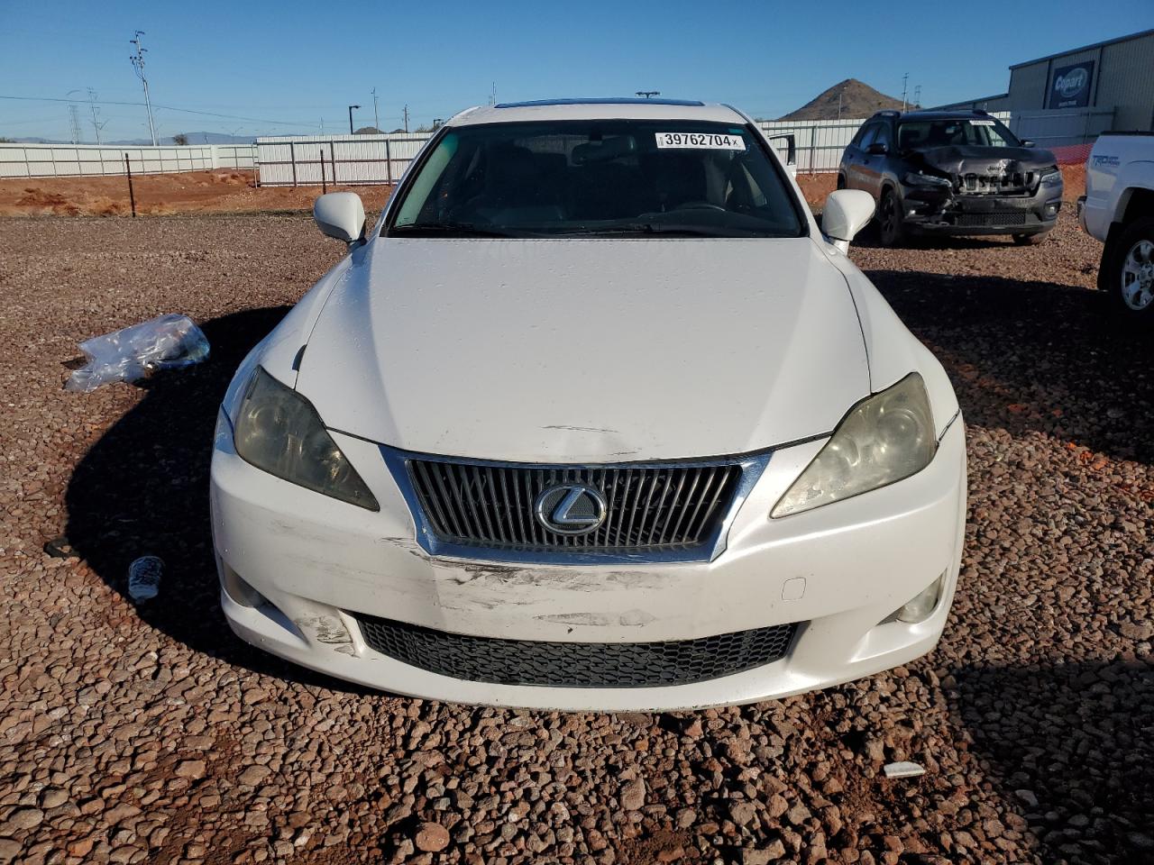 Photo 4 VIN: JTHBK262195102686 - LEXUS IS 