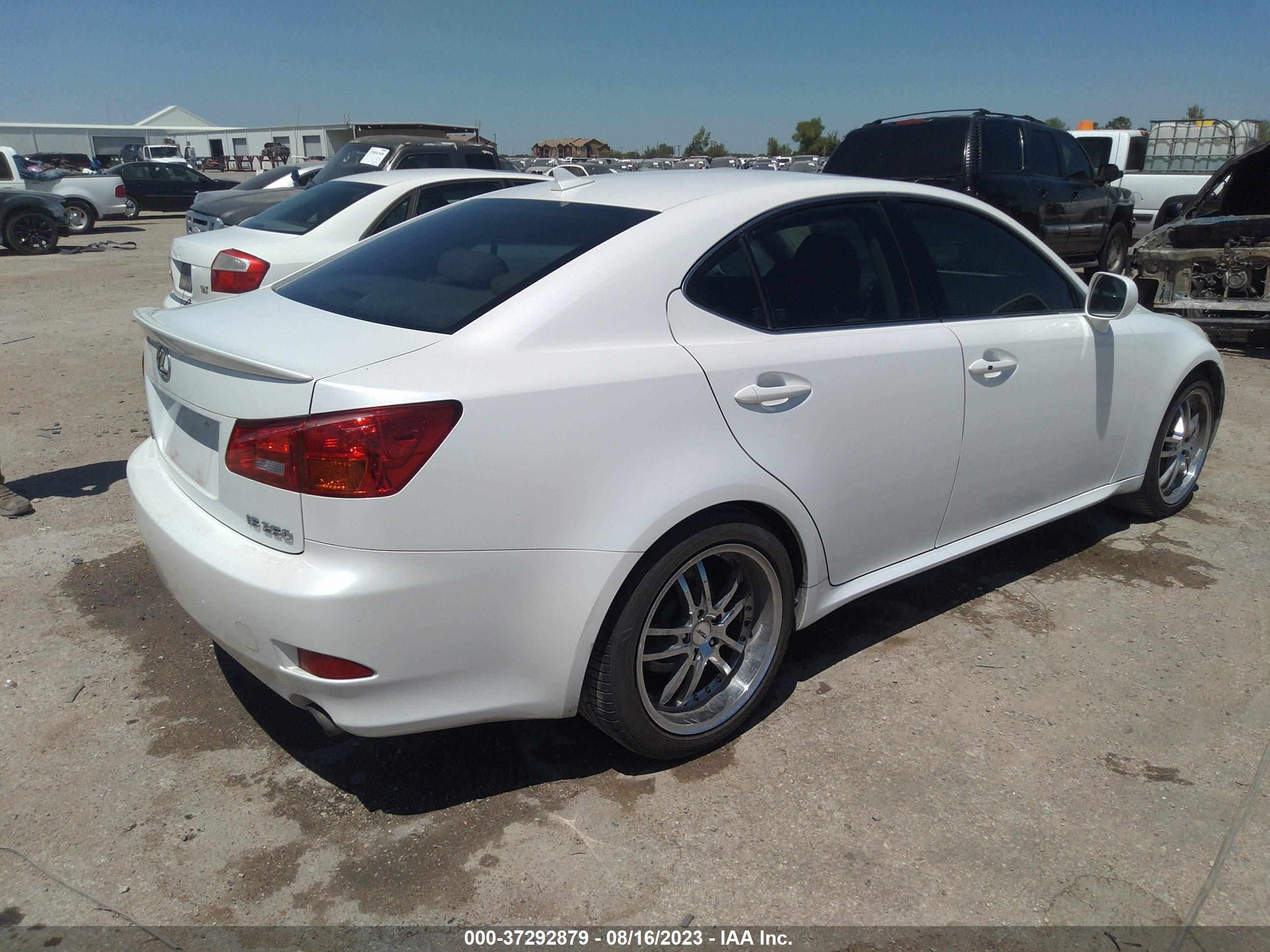 Photo 3 VIN: JTHBK262272041170 - LEXUS IS 