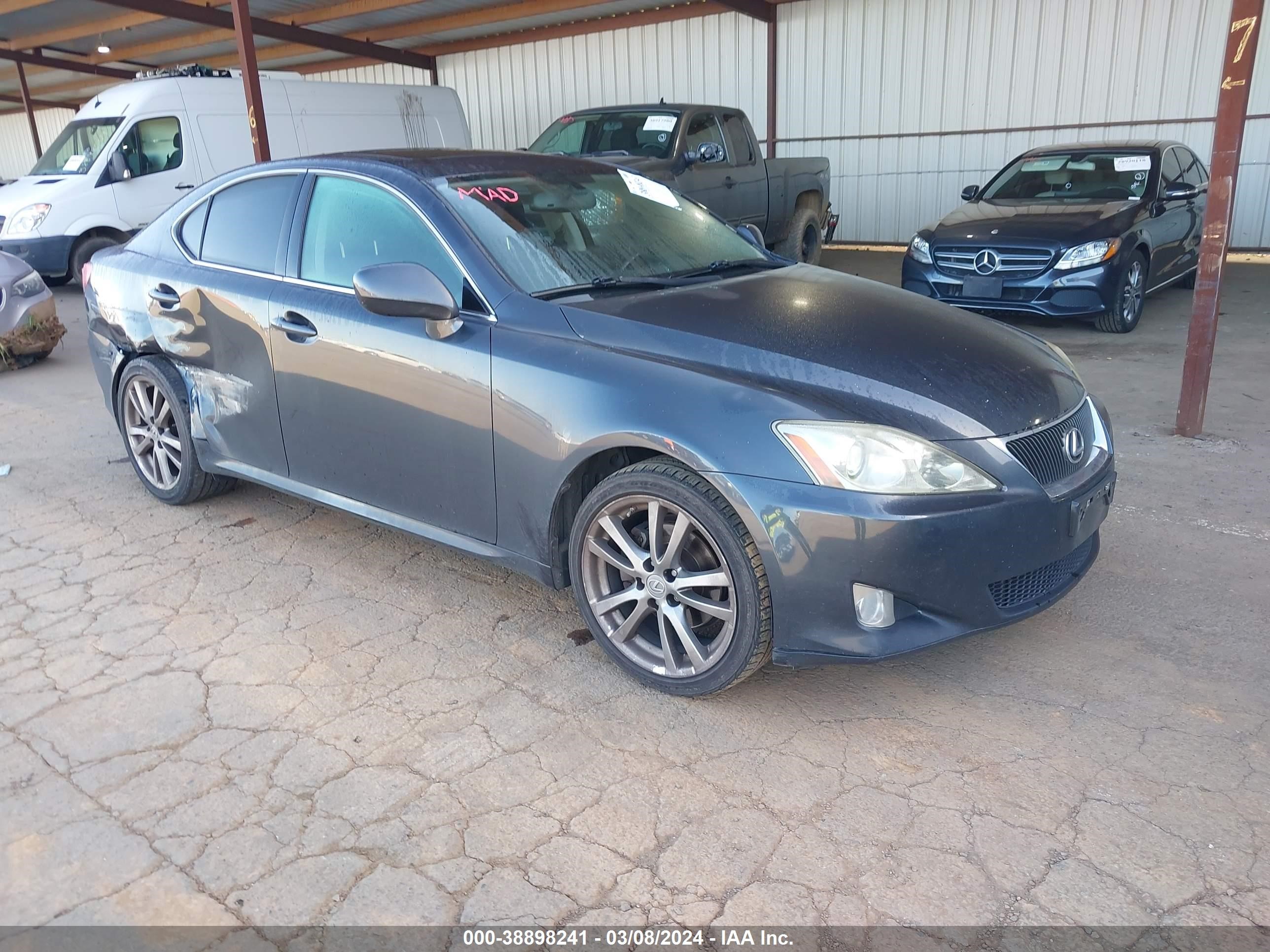 Photo 0 VIN: JTHBK262285075769 - LEXUS IS 