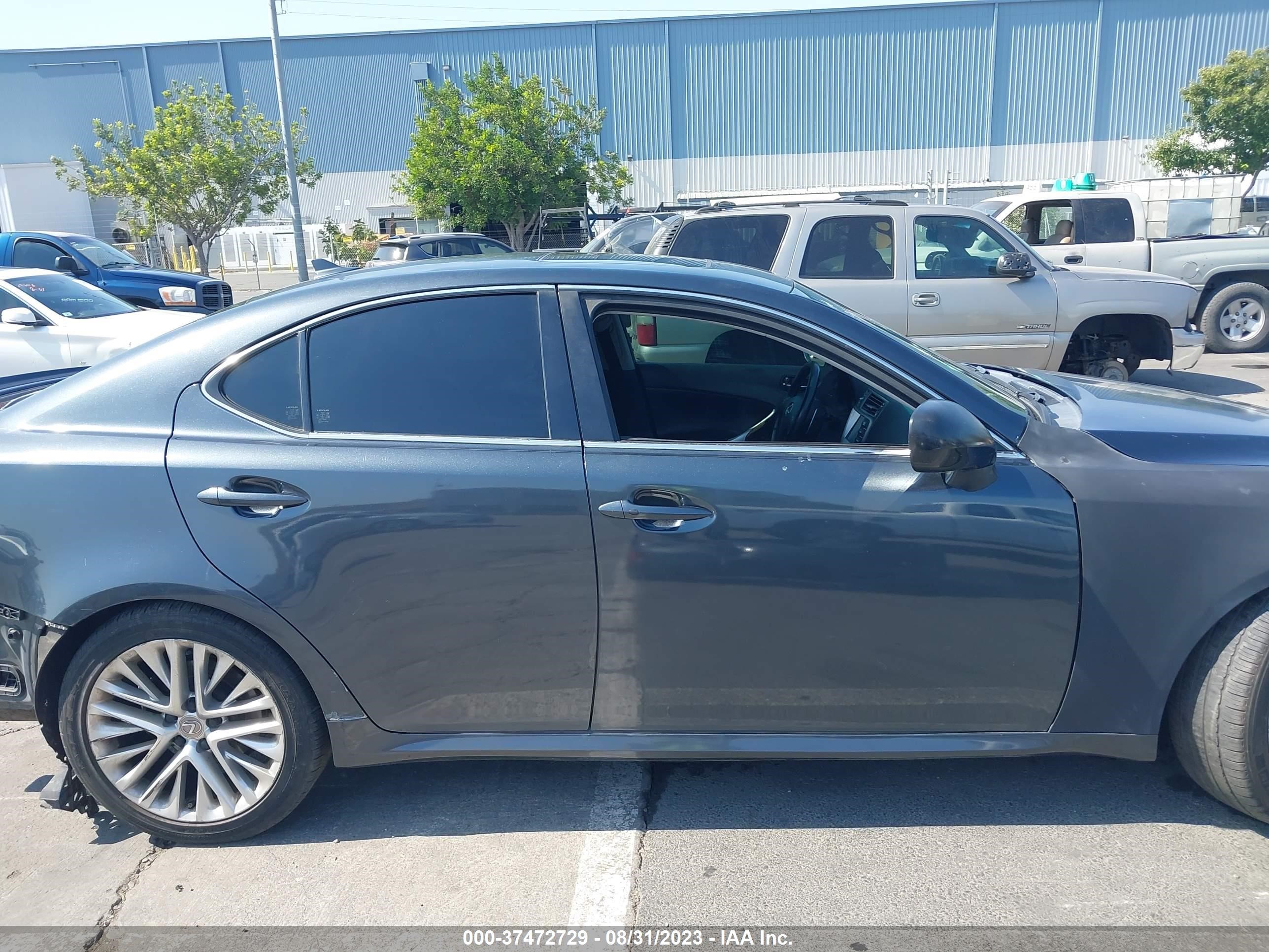 Photo 13 VIN: JTHBK262285079045 - LEXUS IS 