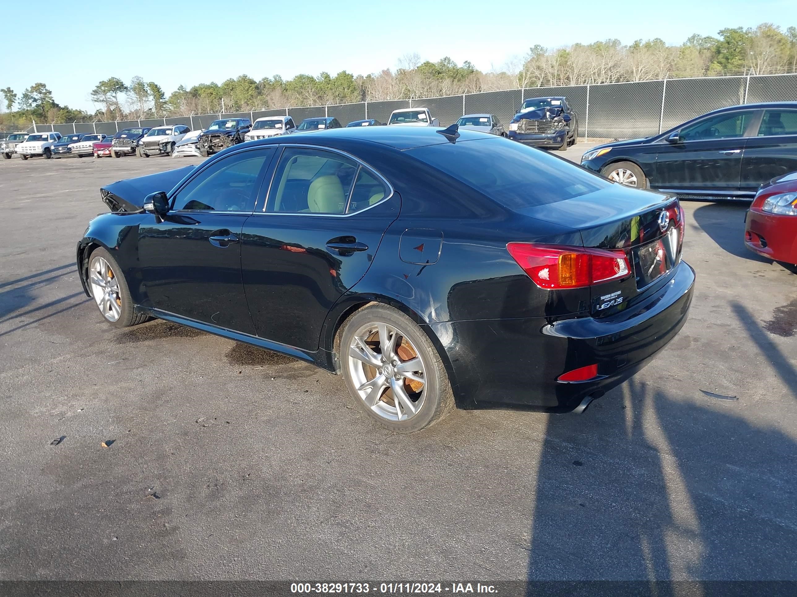 Photo 2 VIN: JTHBK262295094470 - LEXUS IS 