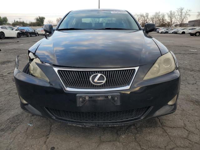 Photo 4 VIN: JTHBK262365004657 - LEXUS IS 