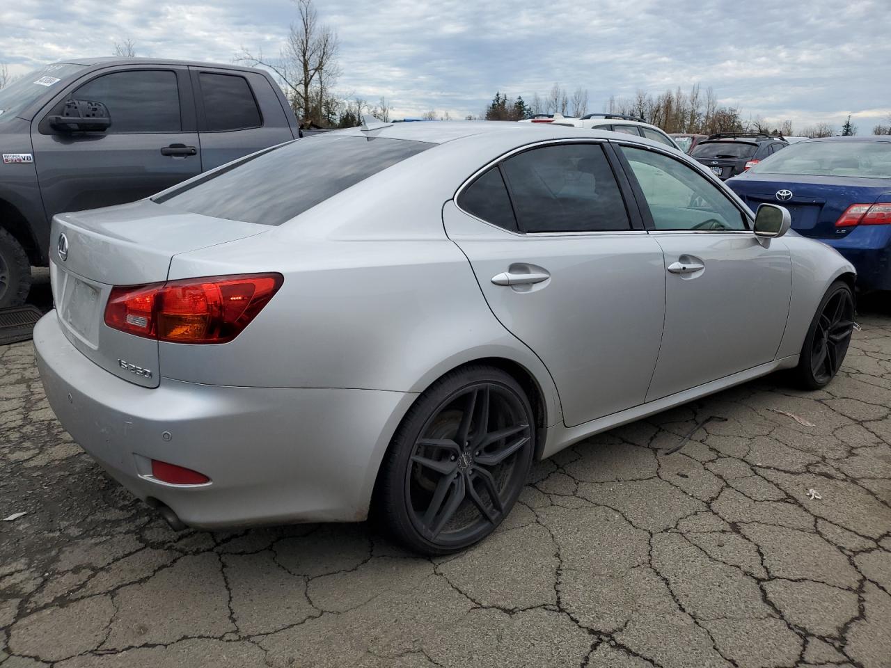 Photo 2 VIN: JTHBK262382076382 - LEXUS IS 