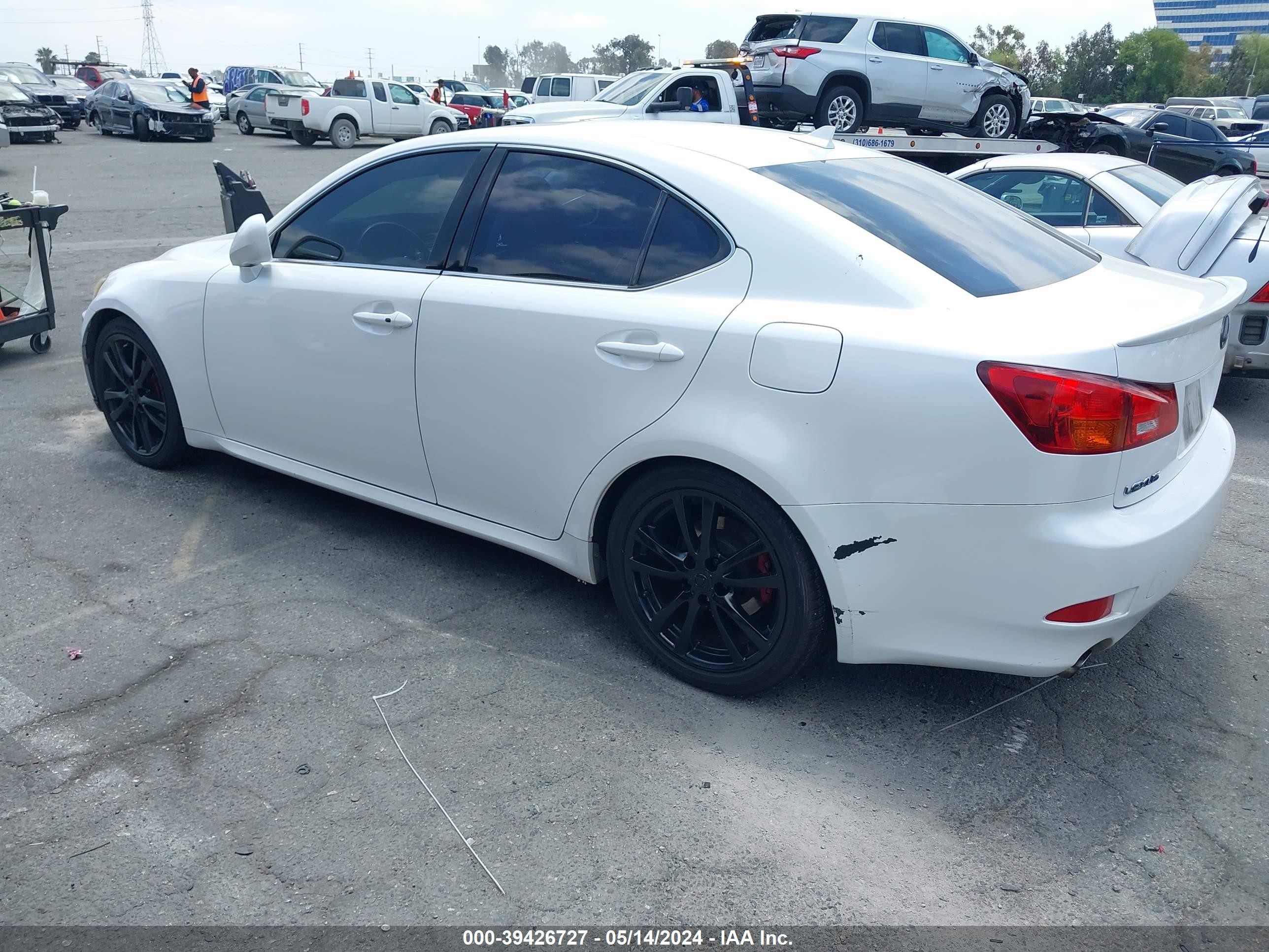 Photo 13 VIN: JTHBK262385057104 - LEXUS IS 