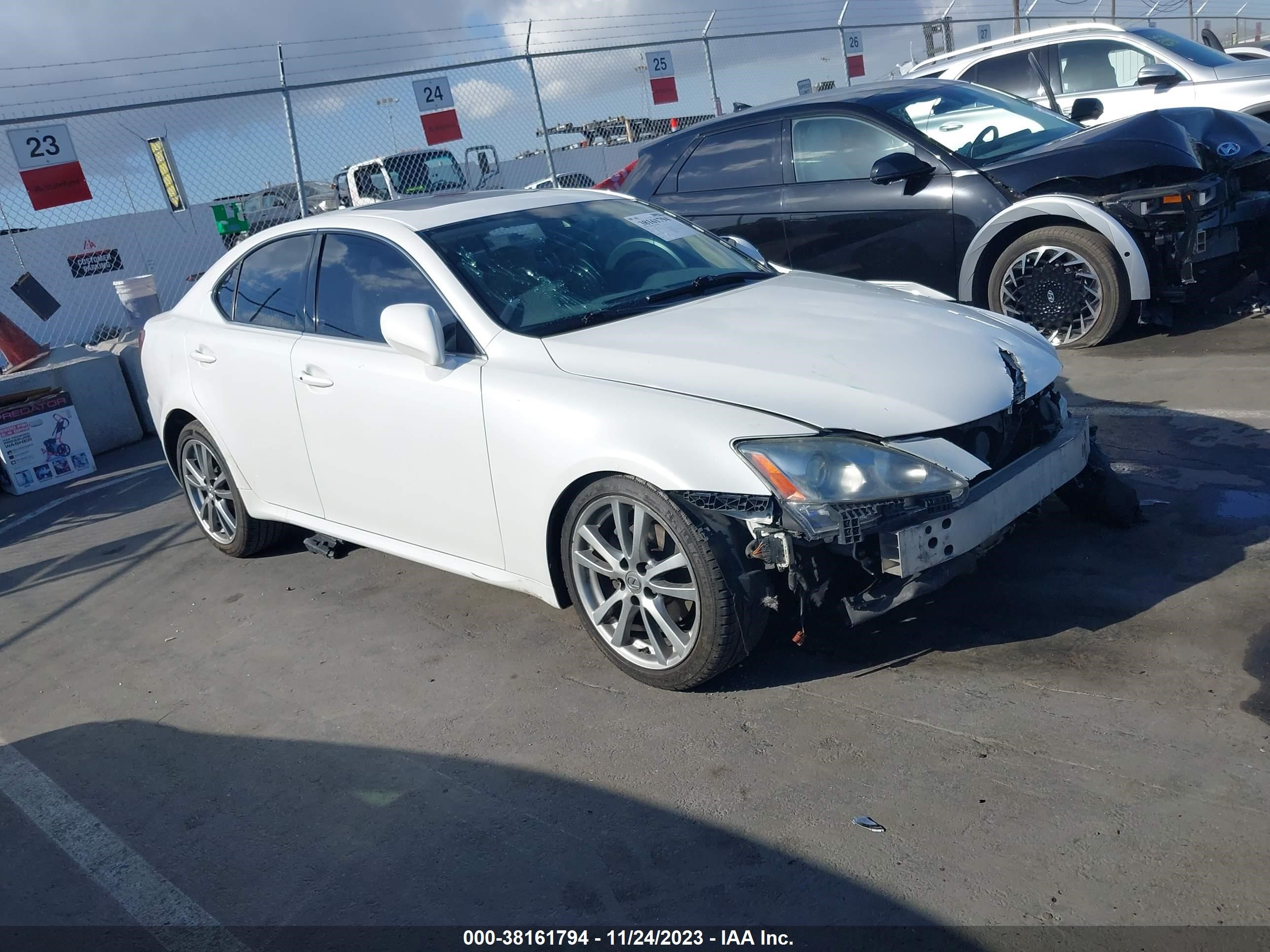 Photo 0 VIN: JTHBK262385063422 - LEXUS IS 