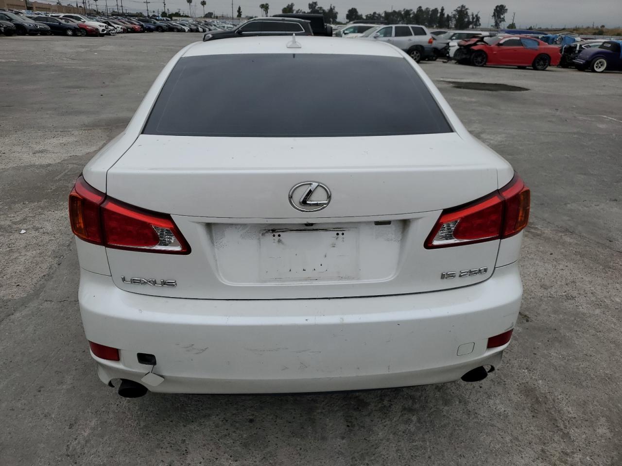 Photo 5 VIN: JTHBK262395103158 - LEXUS IS 