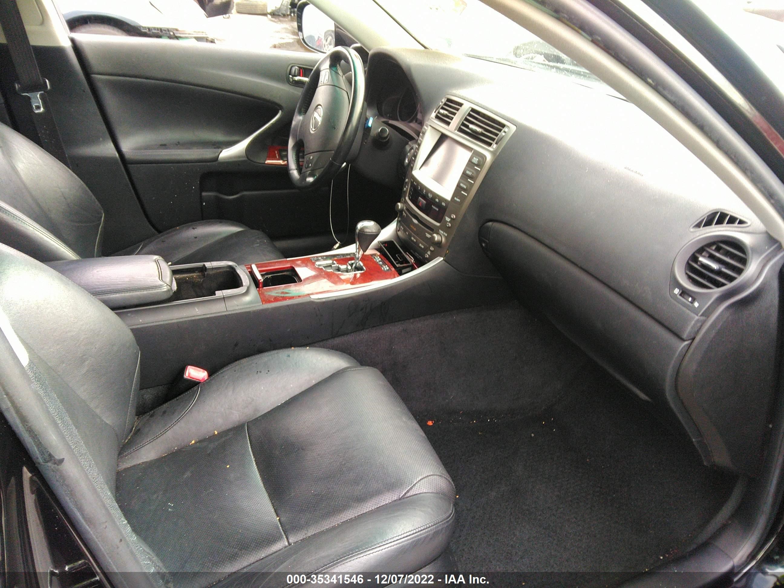 Photo 4 VIN: JTHBK262472030767 - LEXUS IS 