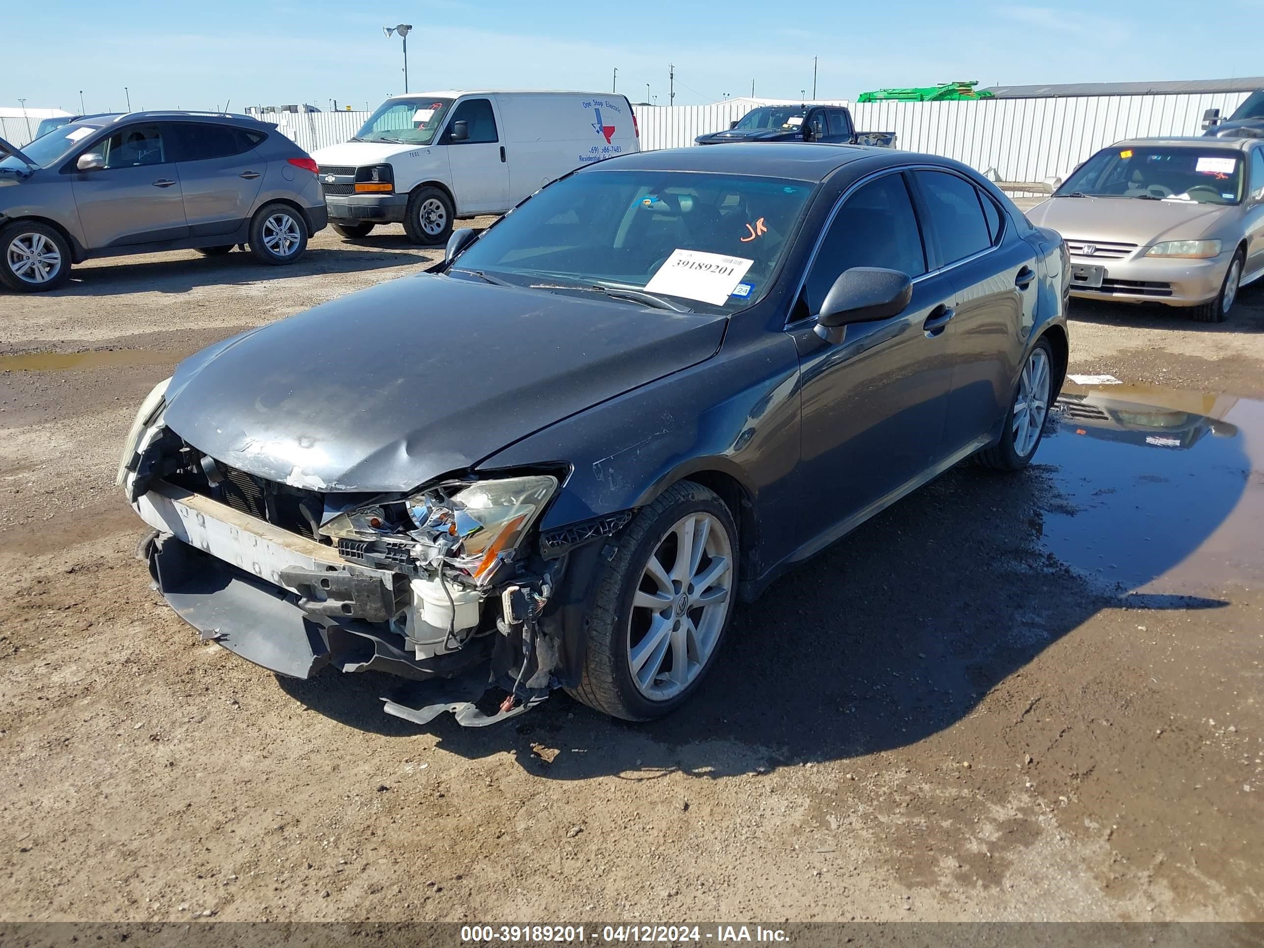 Photo 1 VIN: JTHBK262472048024 - LEXUS IS 