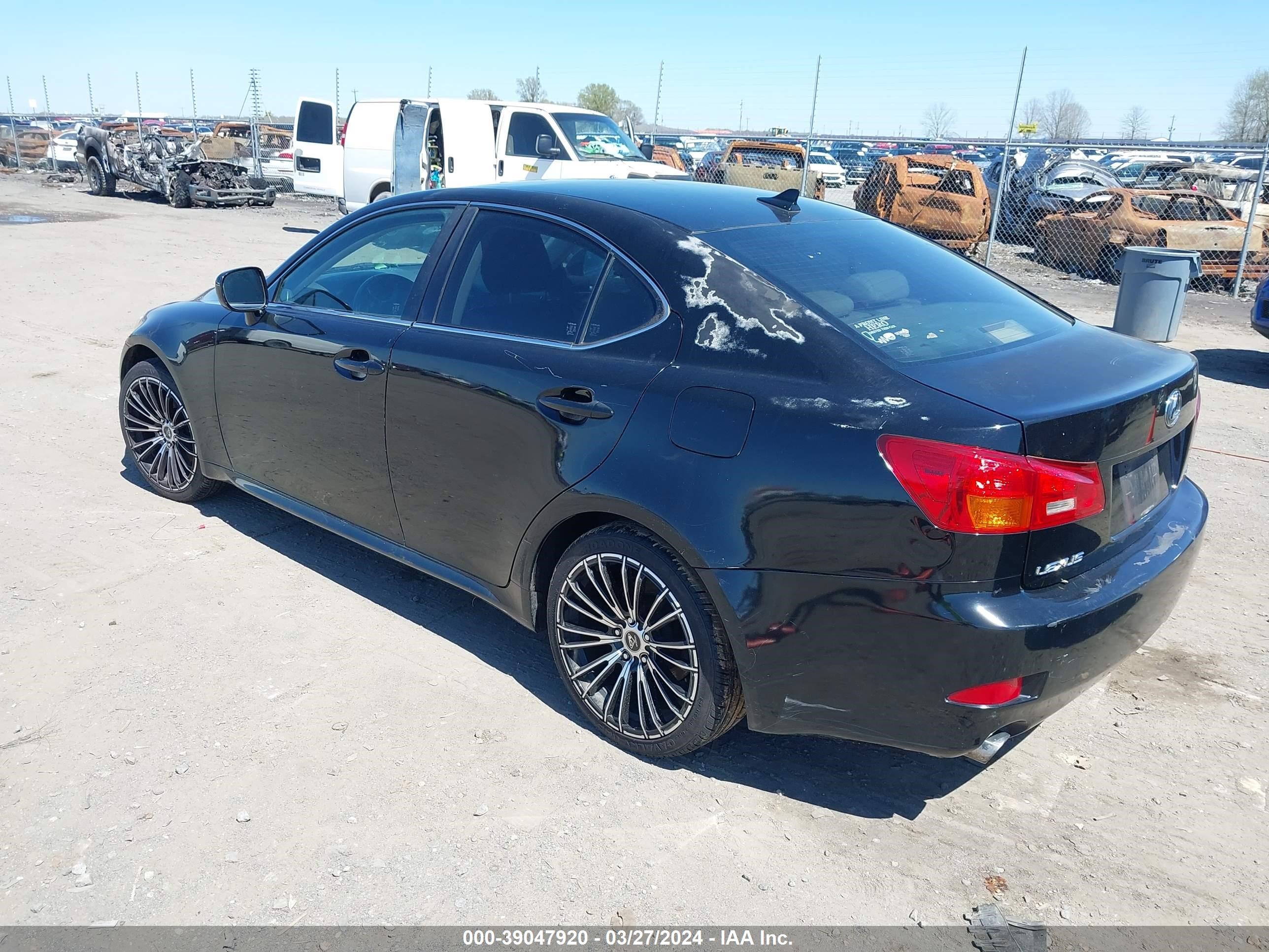 Photo 2 VIN: JTHBK262485074316 - LEXUS IS 