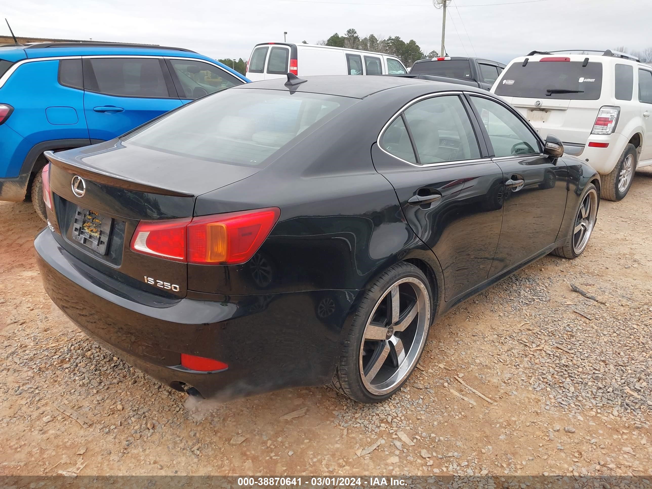 Photo 3 VIN: JTHBK262492088641 - LEXUS IS 