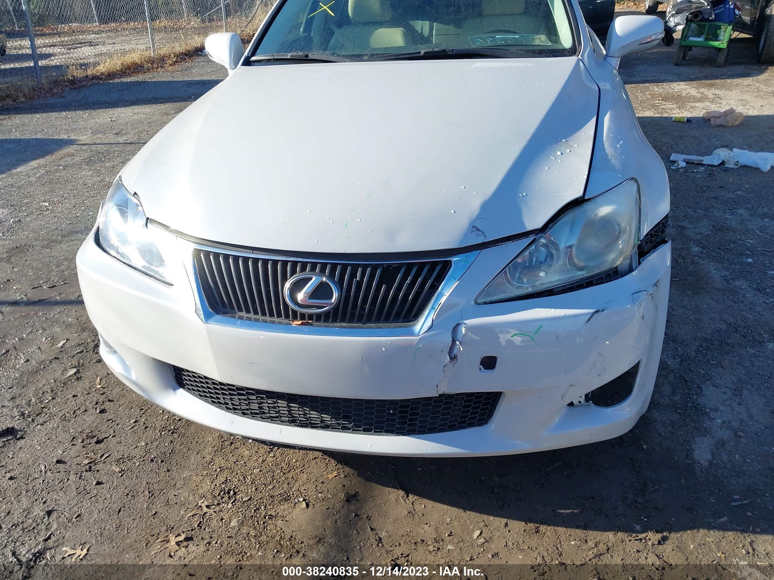 Photo 11 VIN: JTHBK262492091829 - LEXUS IS 