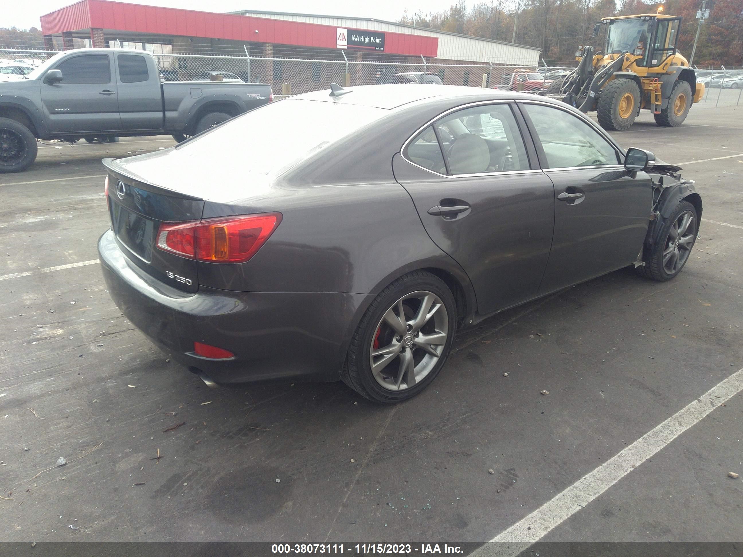 Photo 3 VIN: JTHBK262495096186 - LEXUS IS 