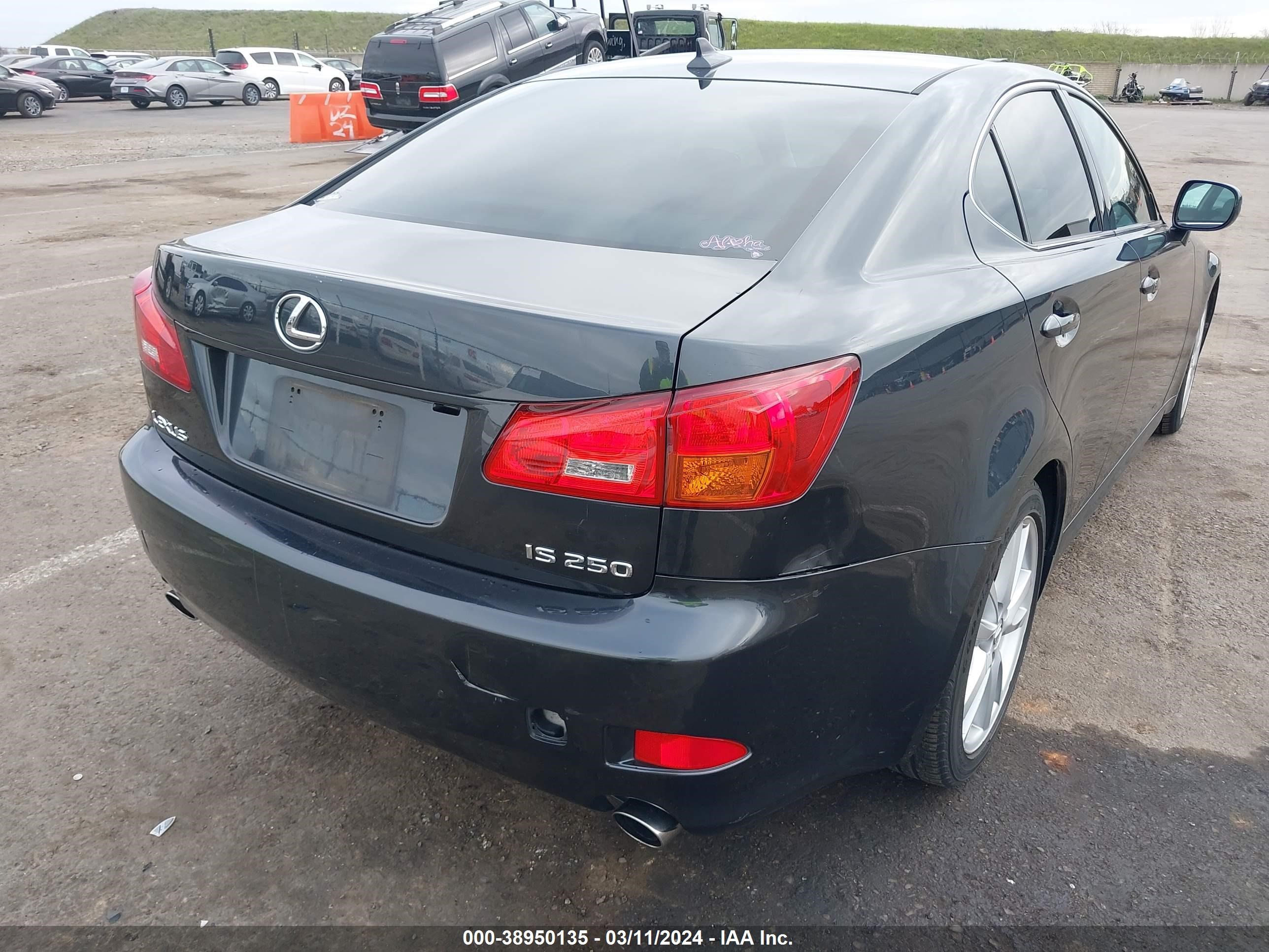 Photo 5 VIN: JTHBK262572045553 - LEXUS IS 