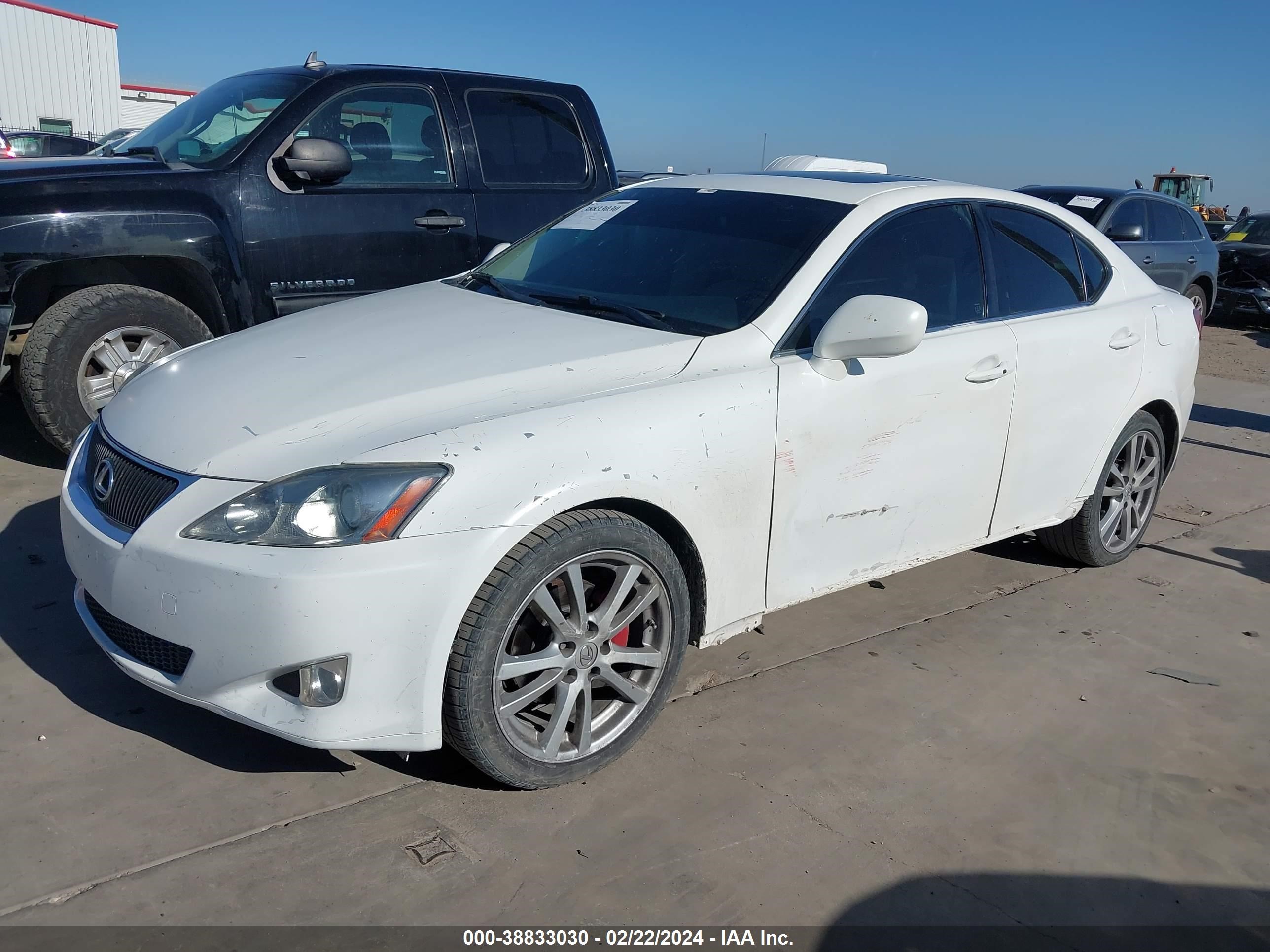 Photo 1 VIN: JTHBK262572050722 - LEXUS IS 