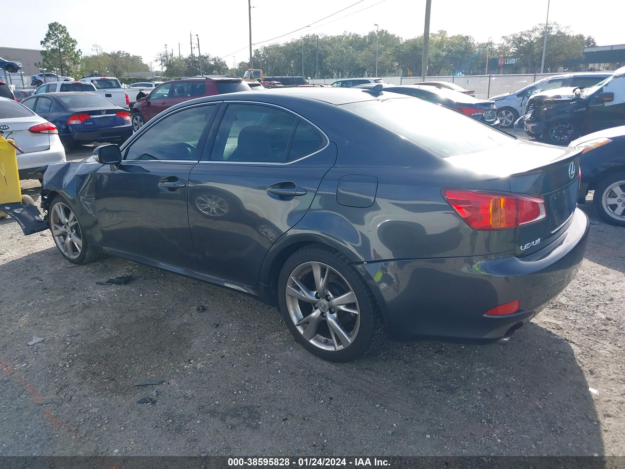 Photo 2 VIN: JTHBK262592089510 - LEXUS IS 