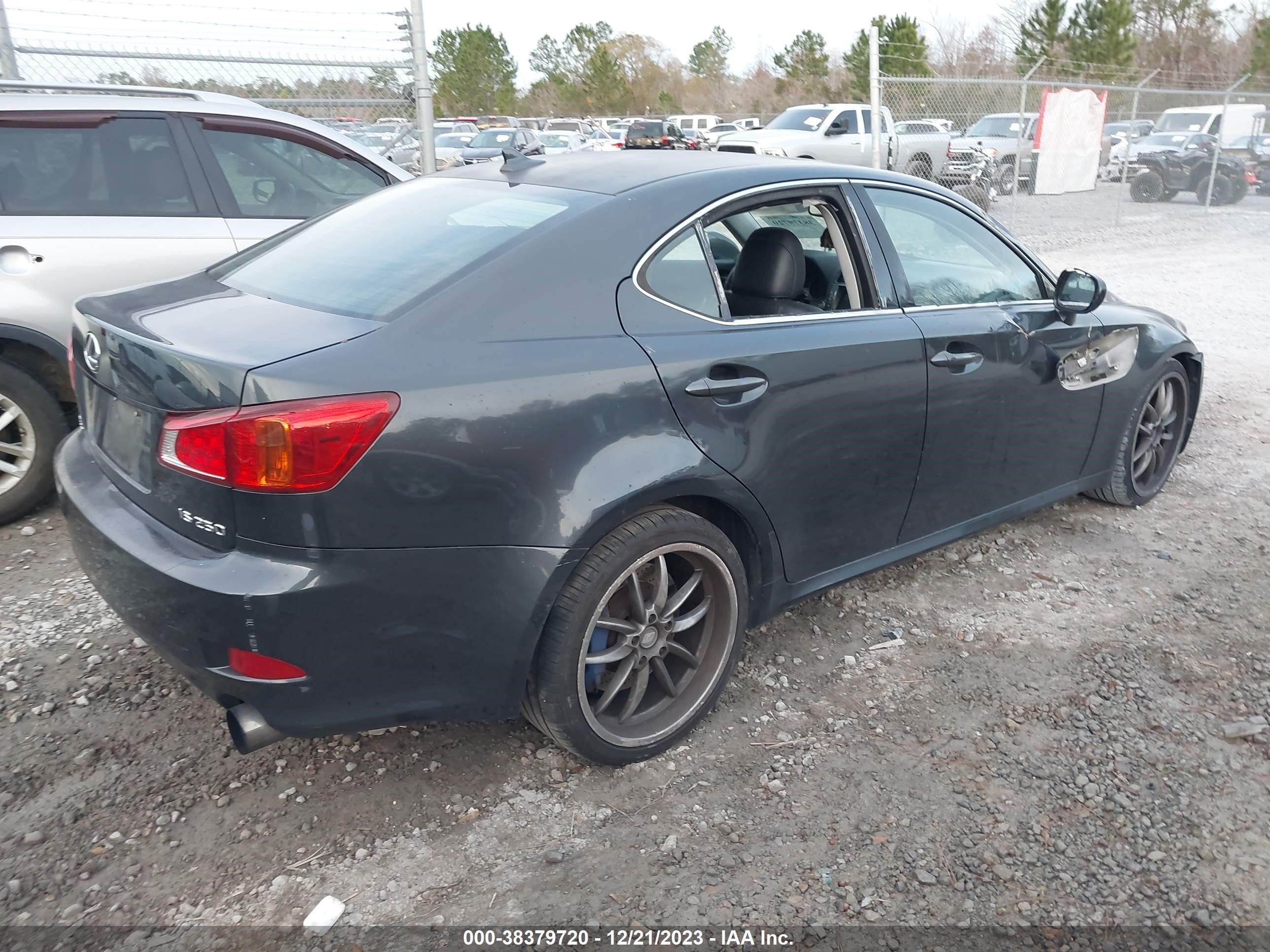 Photo 3 VIN: JTHBK262595088422 - LEXUS IS 