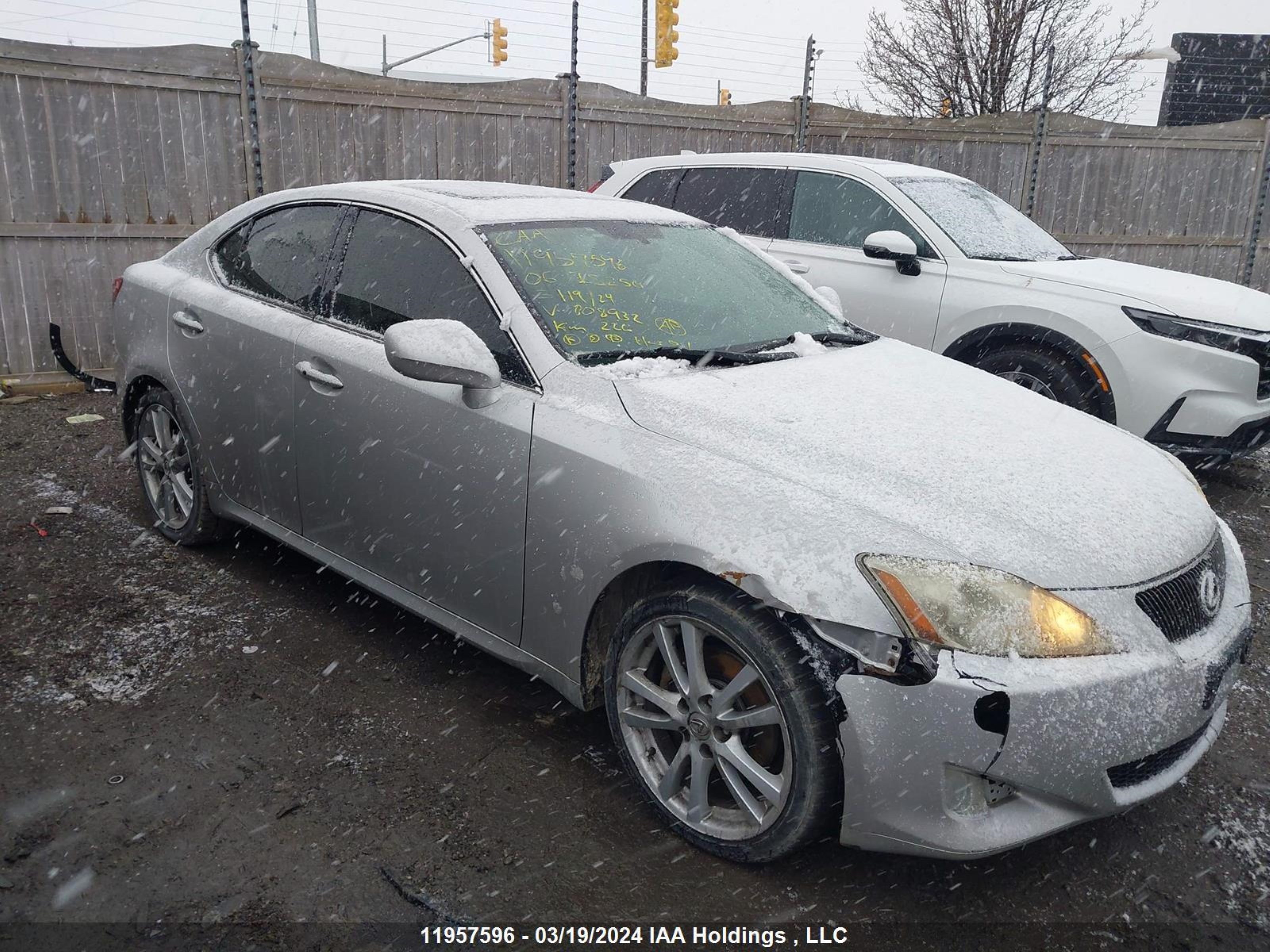 Photo 12 VIN: JTHBK262662008932 - LEXUS IS 