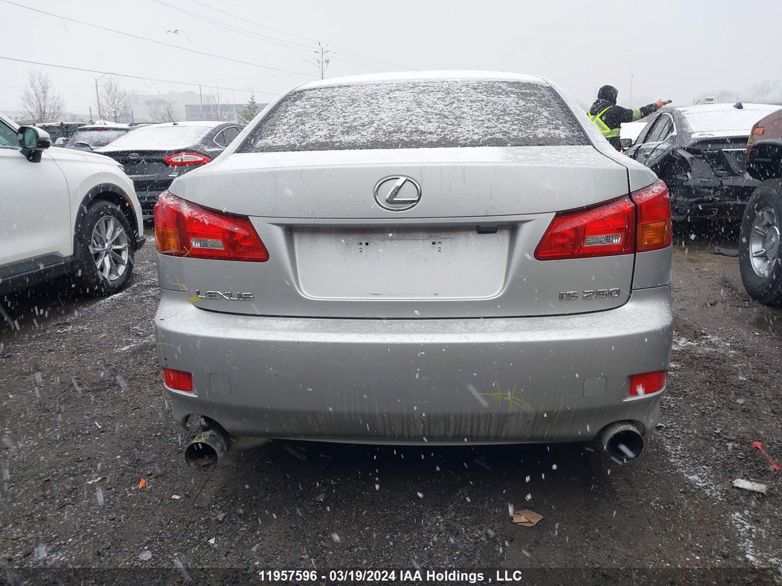 Photo 15 VIN: JTHBK262662008932 - LEXUS IS 