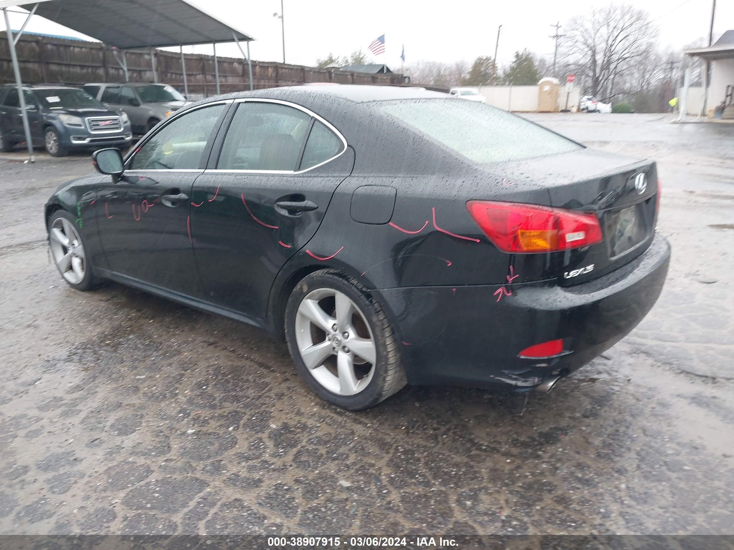 Photo 2 VIN: JTHBK262665011358 - LEXUS IS 