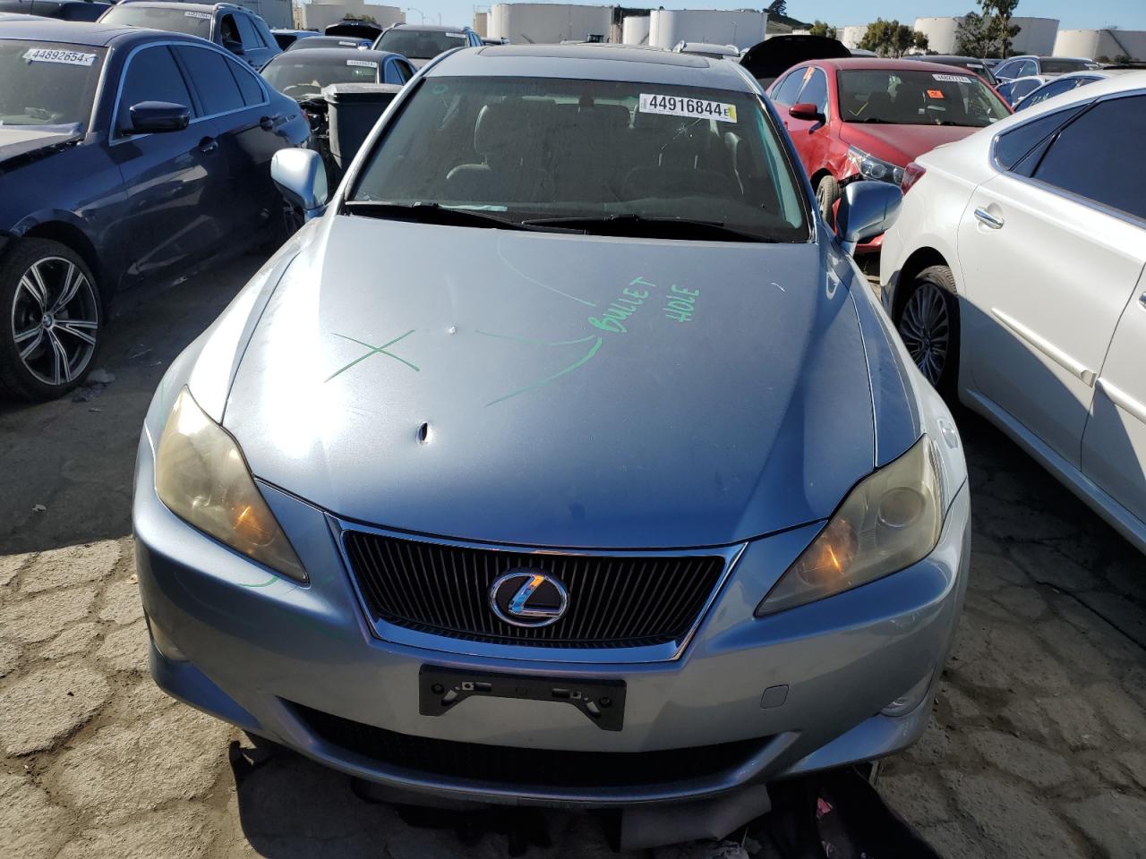 Photo 4 VIN: JTHBK262672033489 - LEXUS IS 