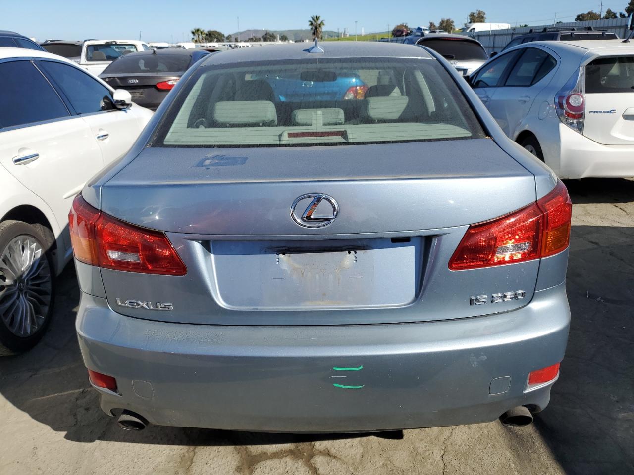 Photo 5 VIN: JTHBK262672033489 - LEXUS IS 