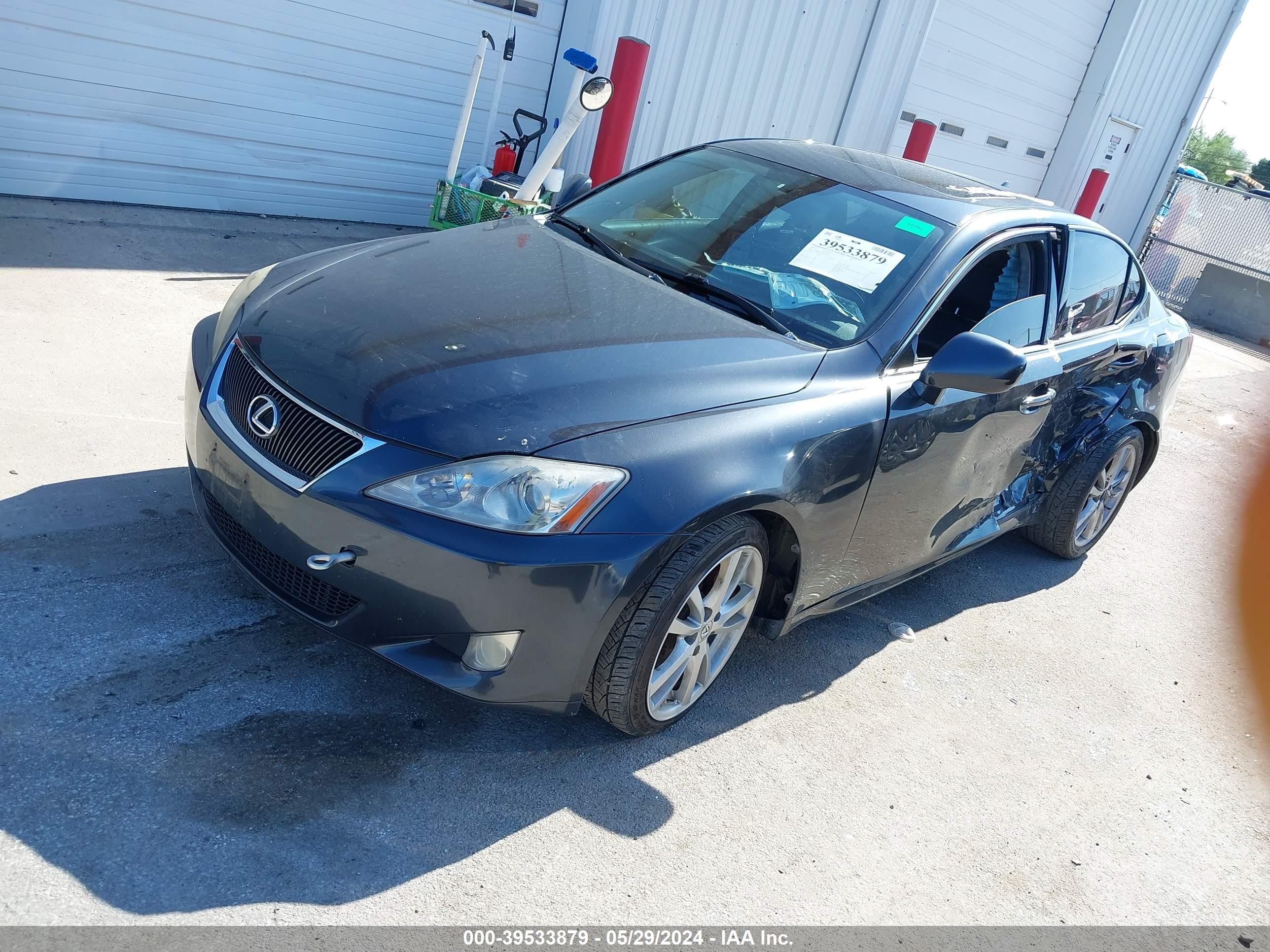 Photo 1 VIN: JTHBK262672050633 - LEXUS IS 