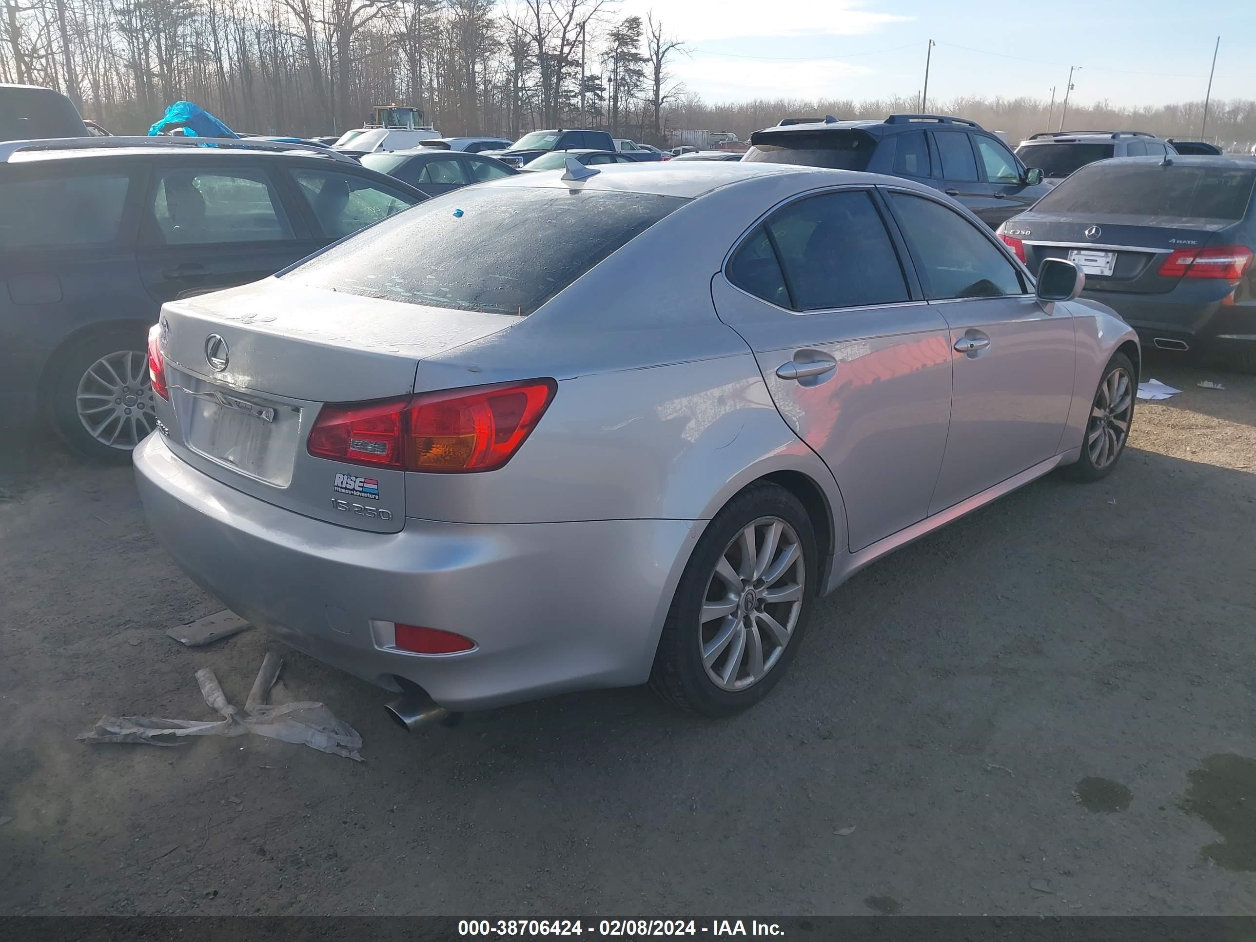 Photo 3 VIN: JTHBK262672055427 - LEXUS IS 