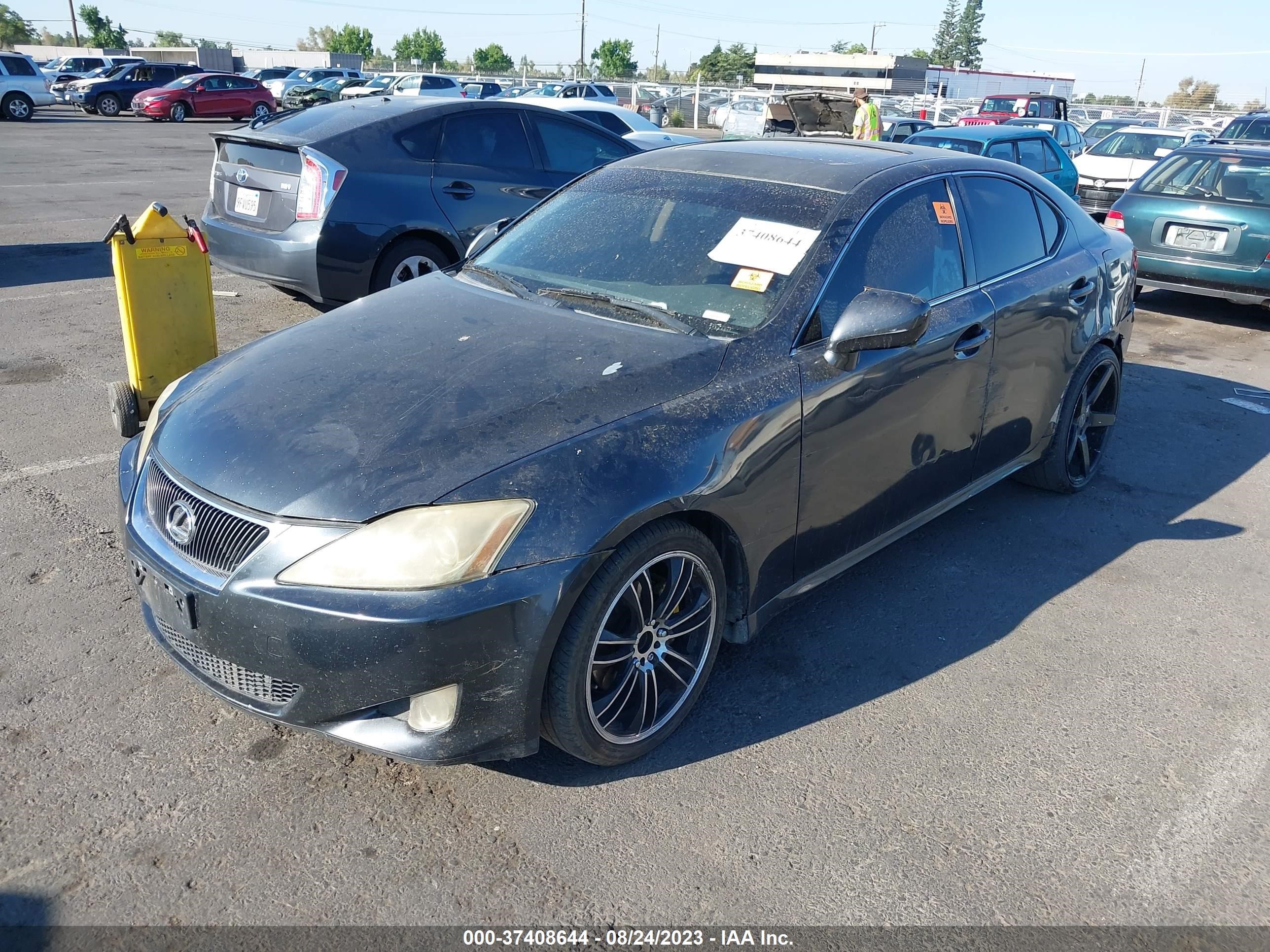 Photo 1 VIN: JTHBK262675038528 - LEXUS IS 