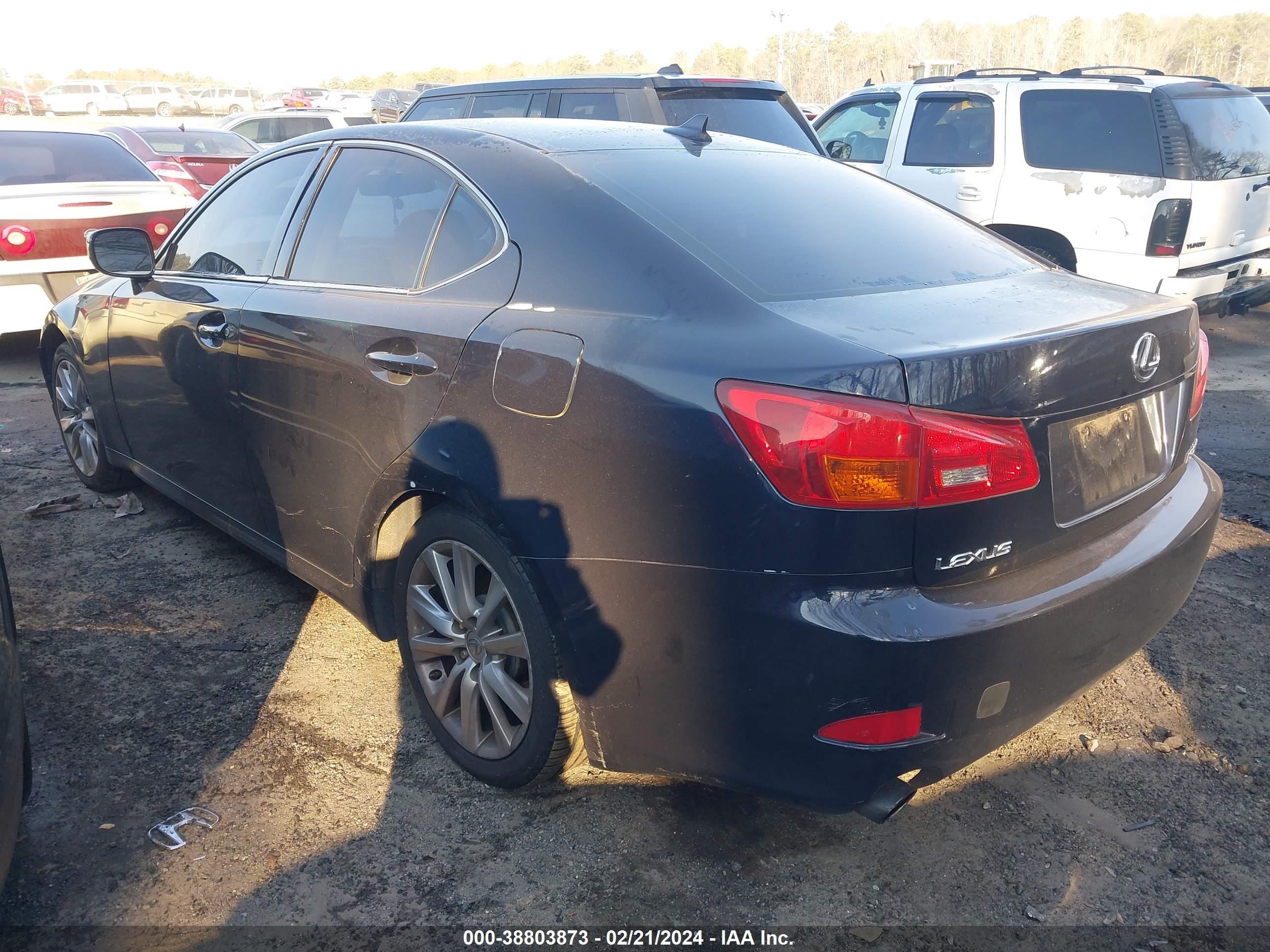 Photo 2 VIN: JTHBK262675047469 - LEXUS IS 